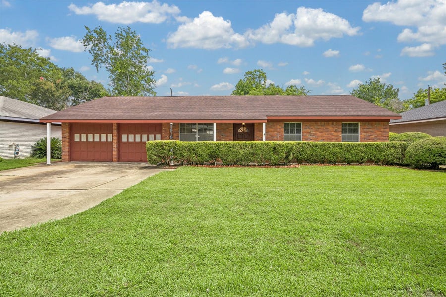Property photo for 5818 Effingham Drive, Houston, TX