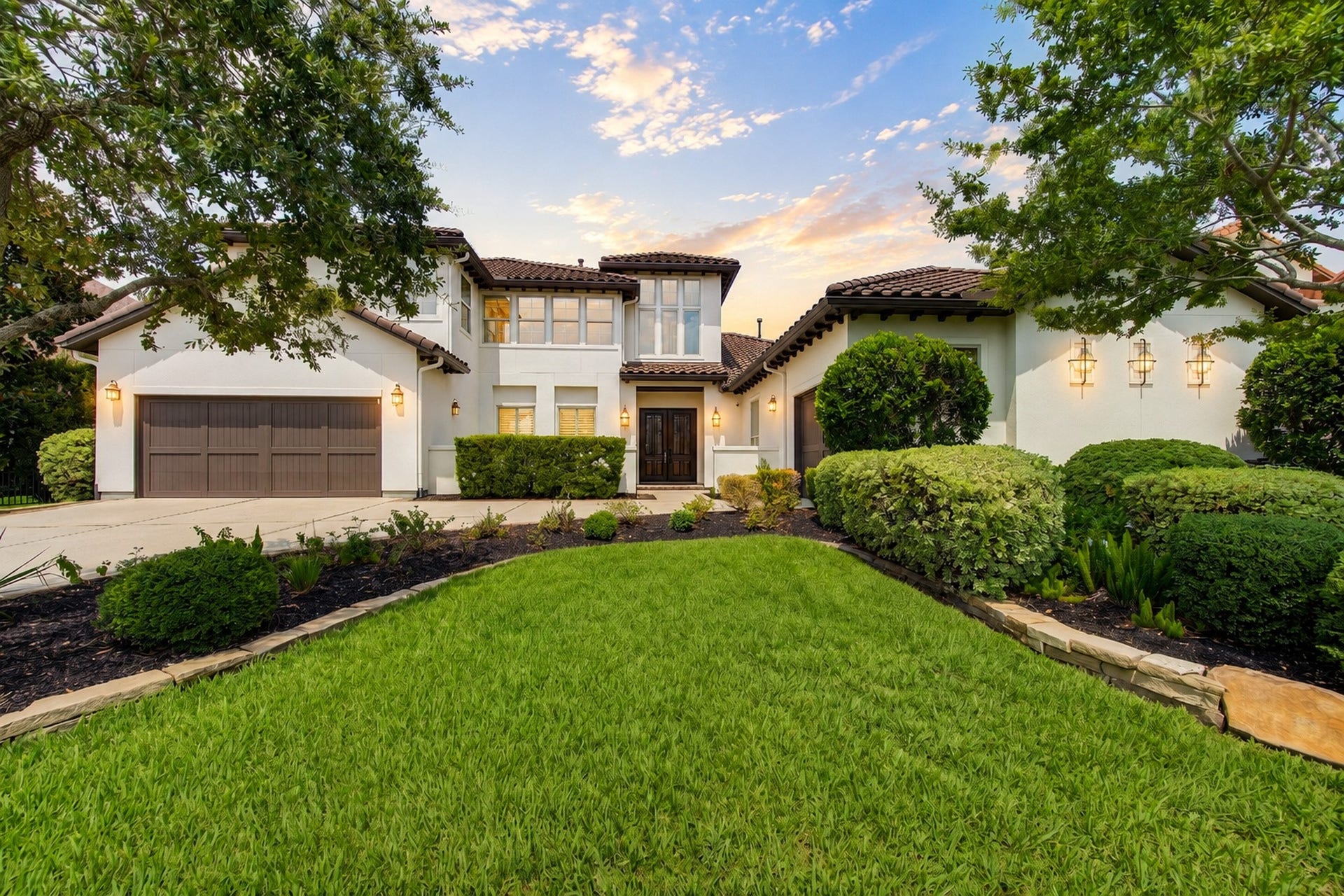 WELCOME TO 94 GILDWOOD PLACE! This Mediterranean-style residence is a rare fusion of luxury, privacy and unobstructed lake views, offering an elevated lifestyle in a truly exceptional setting.