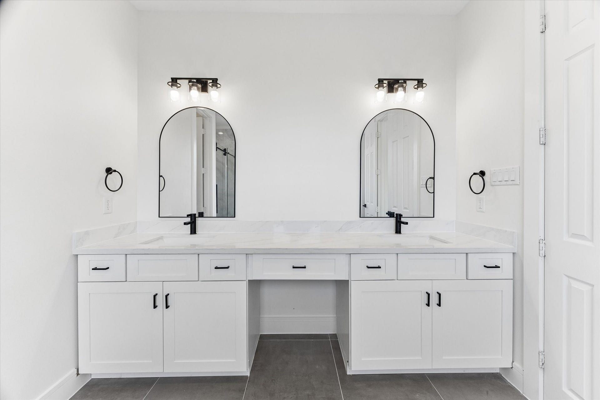5106 Ricky Street, #A, Houston, TX 77033 Primary bathroom with double sinks and make-up area.