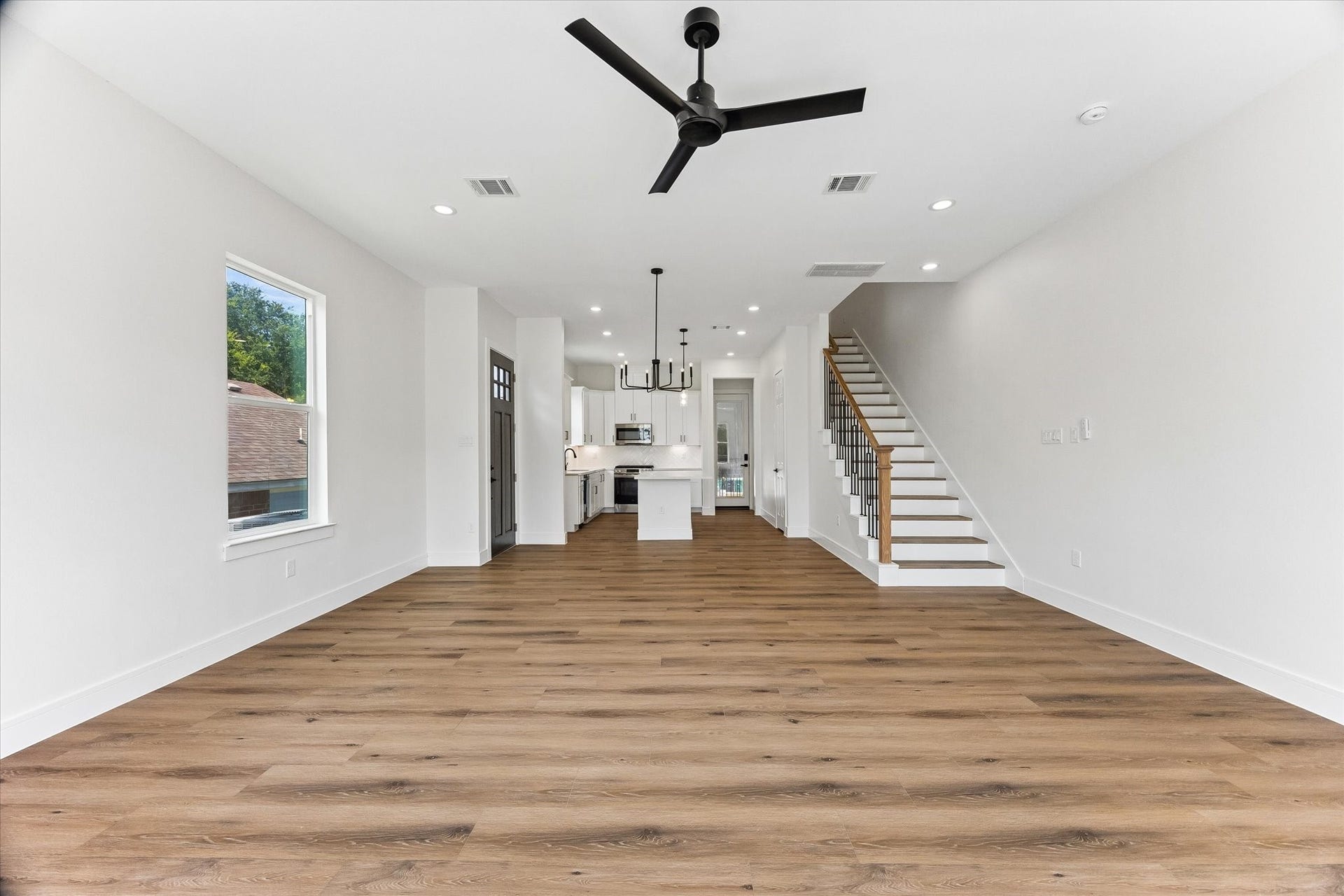 5106 Ricky Street, #A, Houston, TX 77033 Living, Dining and Kitchen combo that is perfect for entertaining.