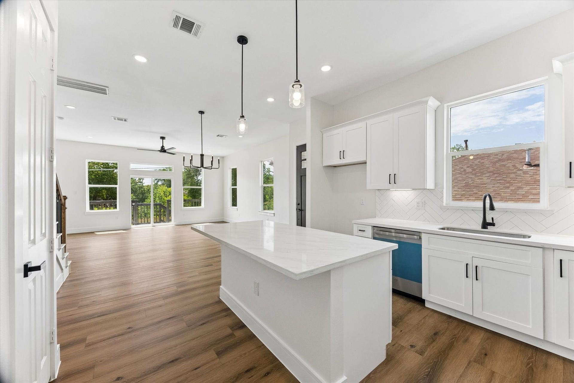 5106 Ricky Street, #A, Houston, TX 77033 Quartz counter-top with plenty of storage and undermount lighting