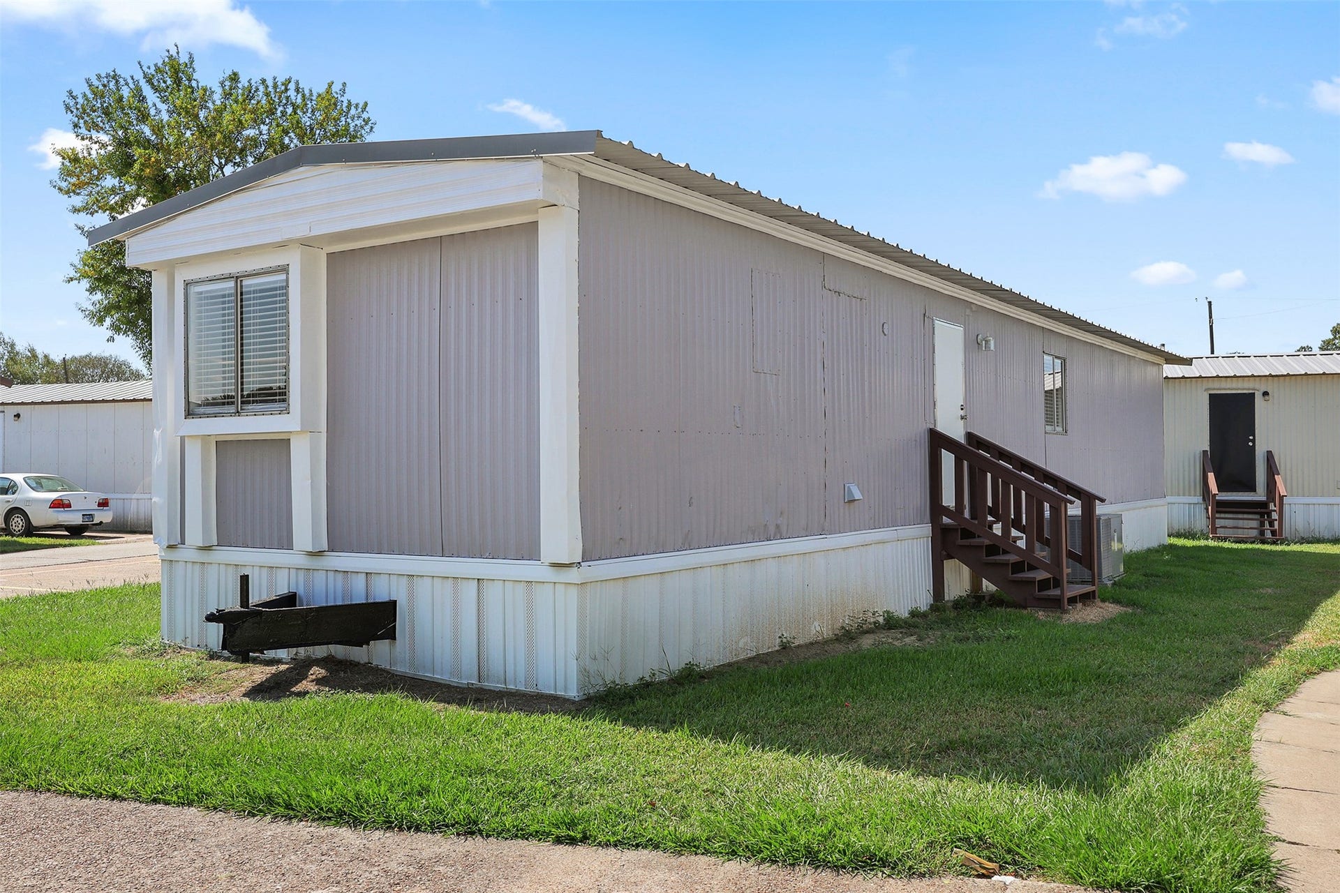 2222 N Austin Avenue, #30, Pearland, TX 77581 2222 N Austin Avenue, #30, Pearland, TX 77581