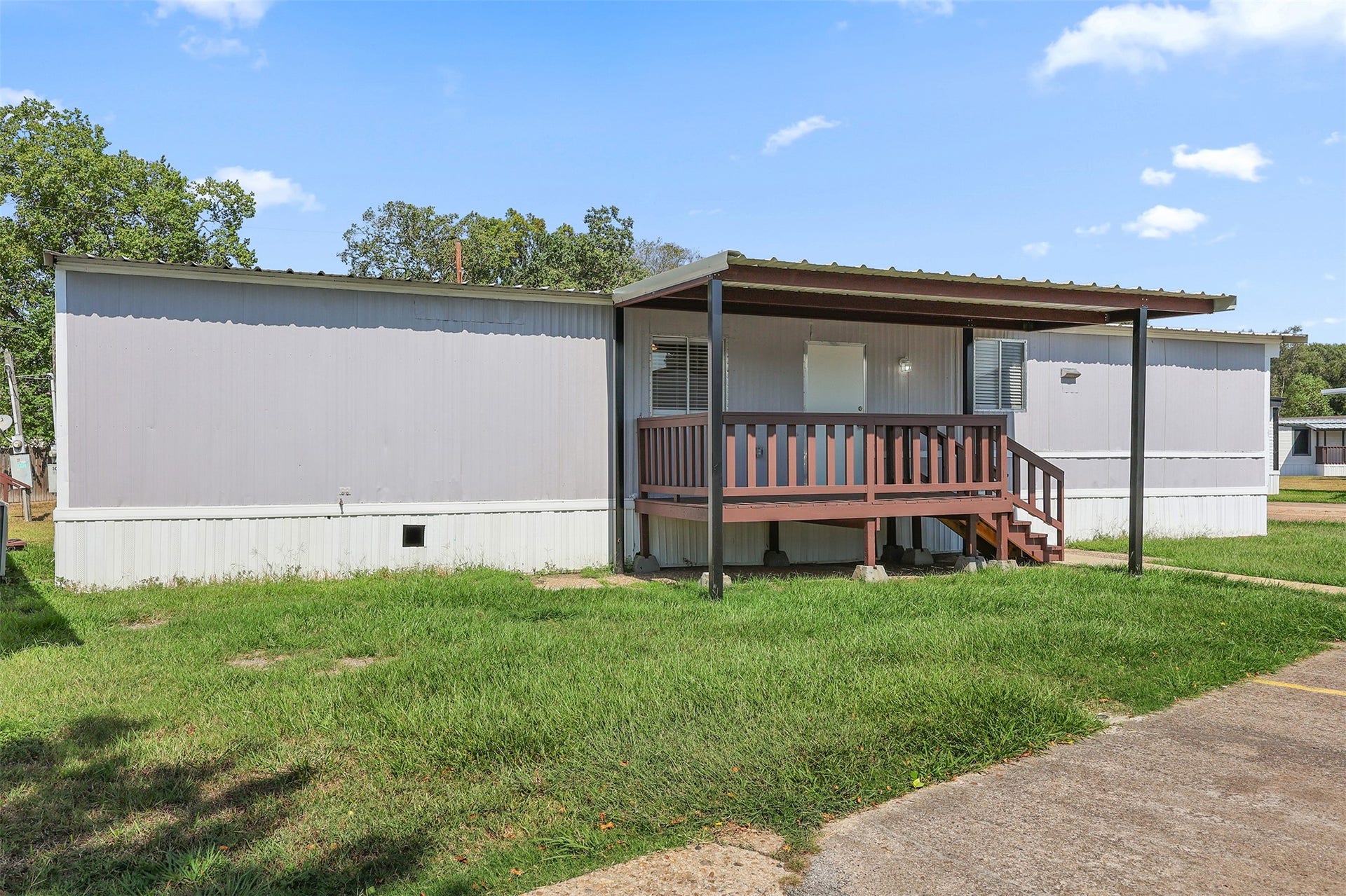 2222 N Austin Avenue, #30, Pearland, TX 77581 2222 N Austin Avenue, #30, Pearland, TX 77581