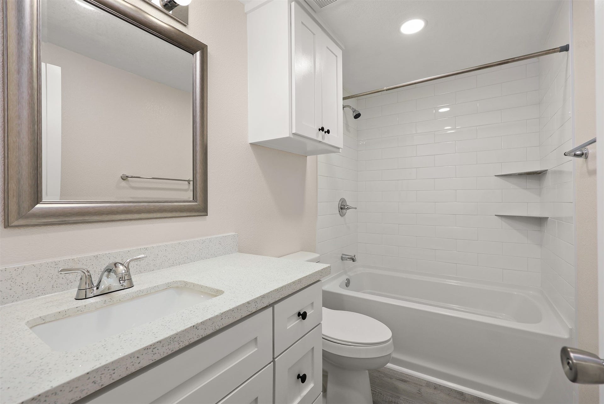 2222 N Austin Avenue, #30, Pearland, TX 77581 2222 N Austin Avenue, #30, Pearland, TX 77581