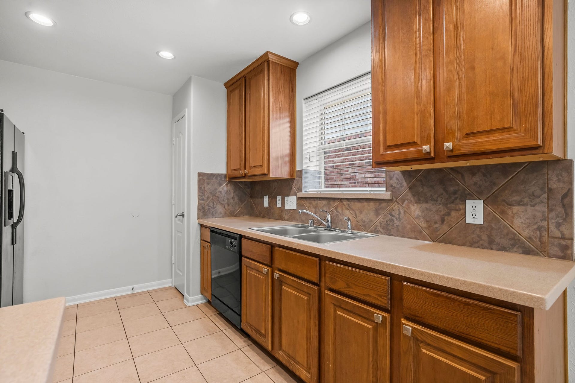 30235 Emerson Creek Drive, Spring, TX 77386 30235 Emerson Creek Drive, Spring, TX 77386