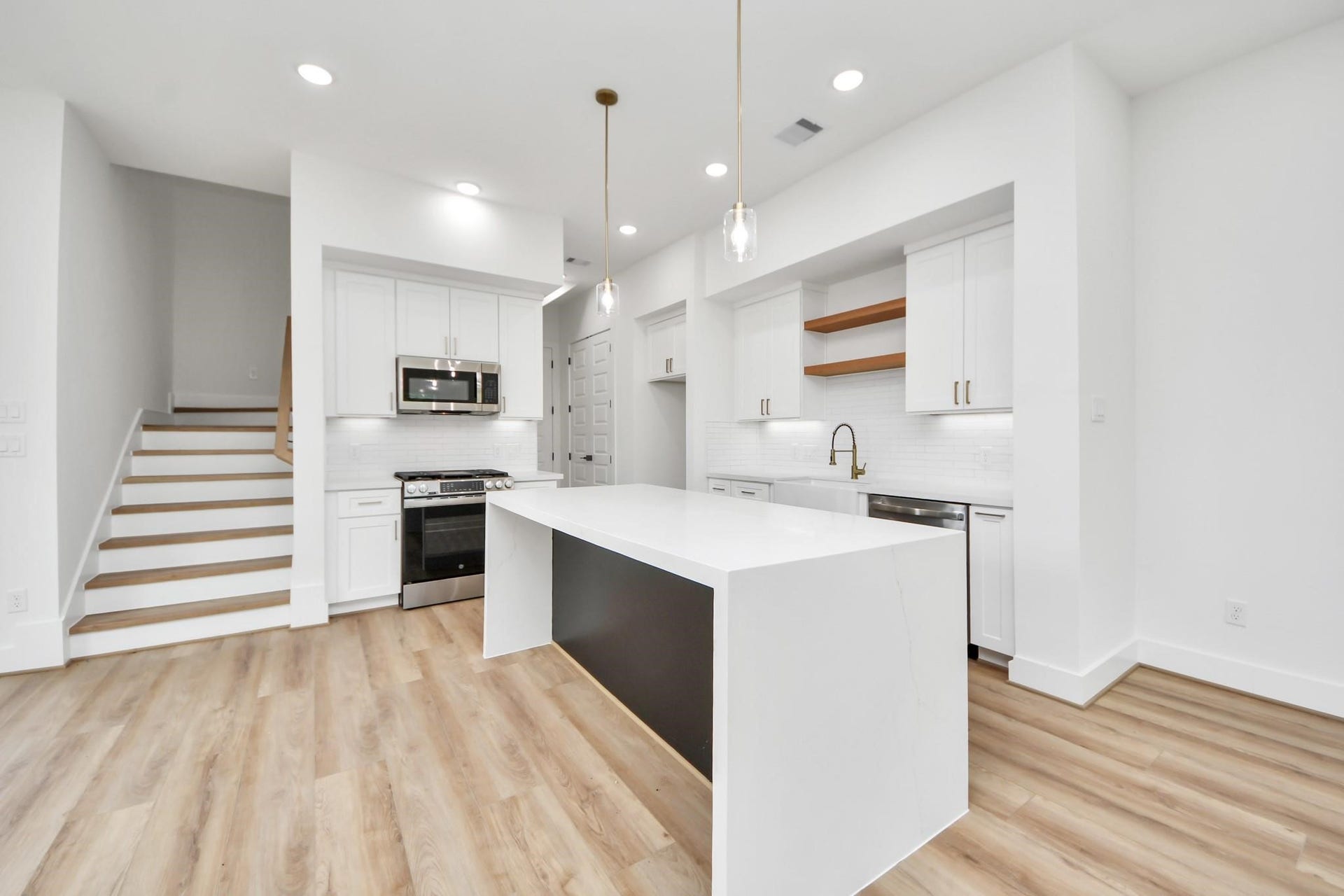 2606 Winbern Street, Houston, TX 77004 2606 Winbern Street, Houston, TX 77004