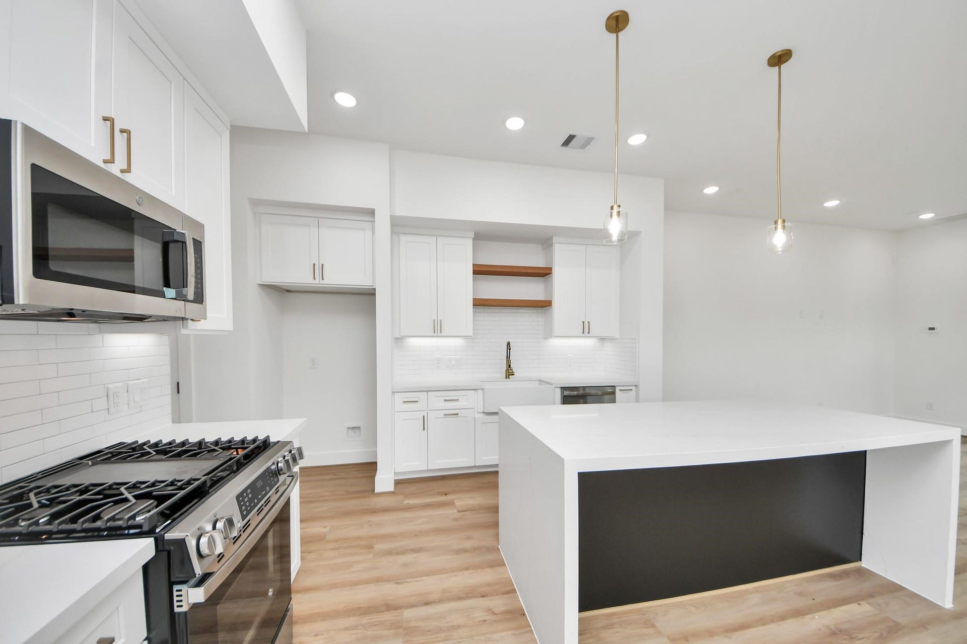2606 Winbern Street, Houston, TX 77004 2606 Winbern Street, Houston, TX 77004