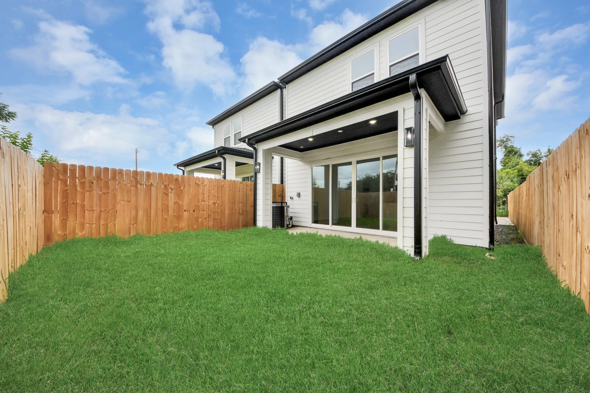 2606 Winbern Street, Houston, TX 77004 Backyard