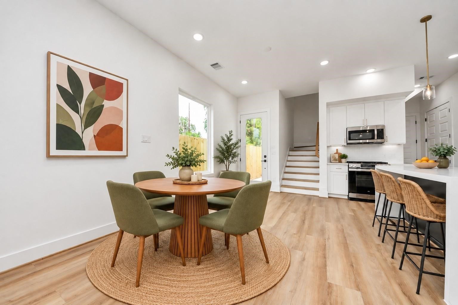 2606 Winbern Street, Houston, TX 77004 Virtually staged dining area.