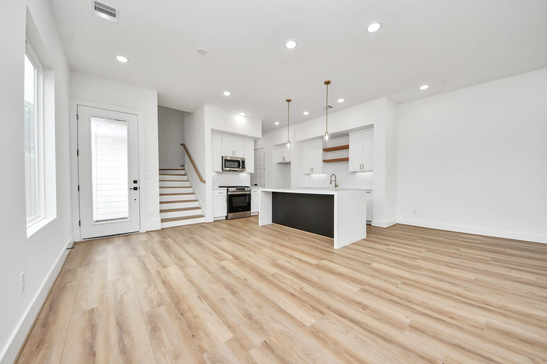 2606 Winbern Street, Houston, TX 77004 2606 Winbern Street, Houston, TX 77004