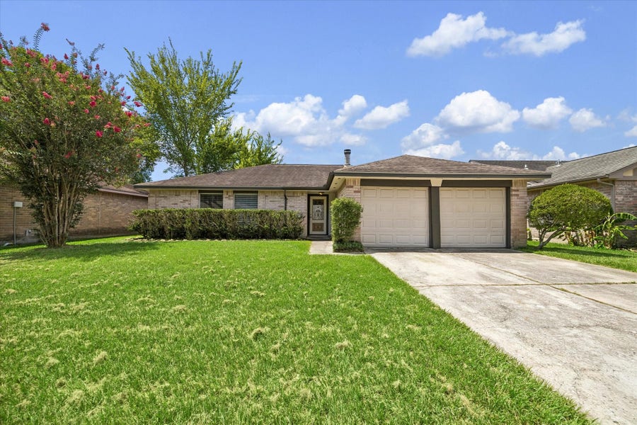Property photo for 8326 Swan Meadow Lane, Humble, TX