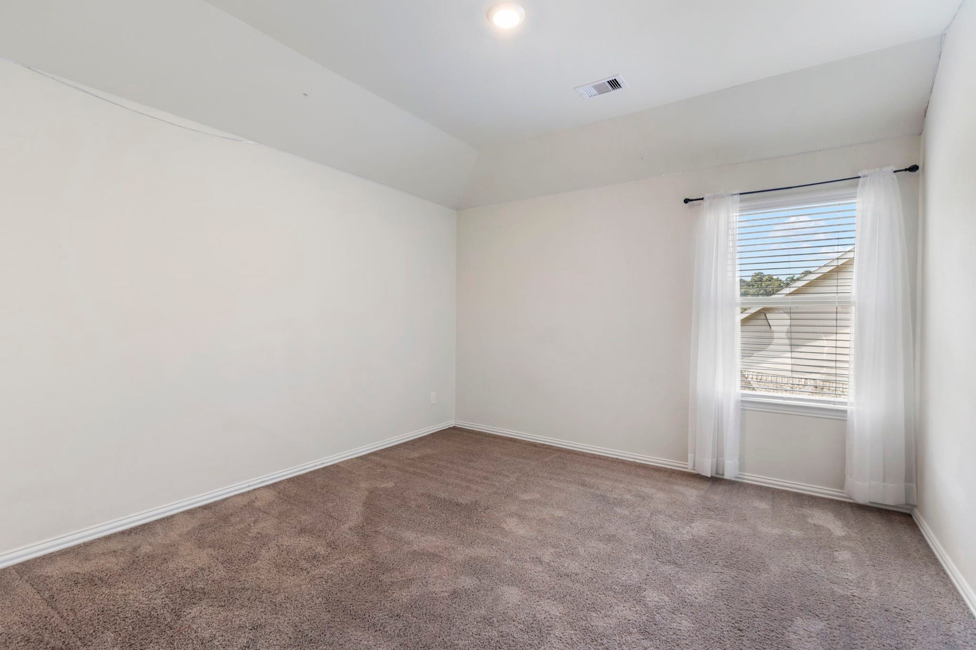 28068 Dove Chase Drive, Spring, TX 77386