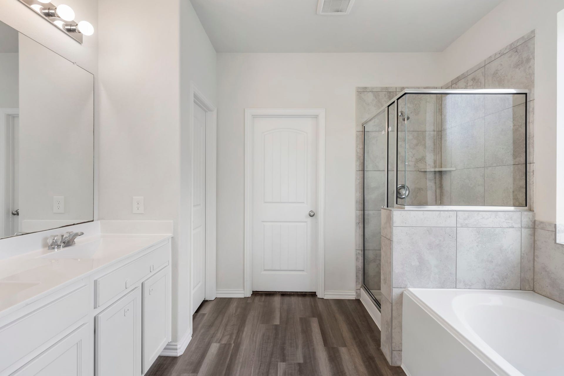 28068 Dove Chase Drive, Spring, TX 77386