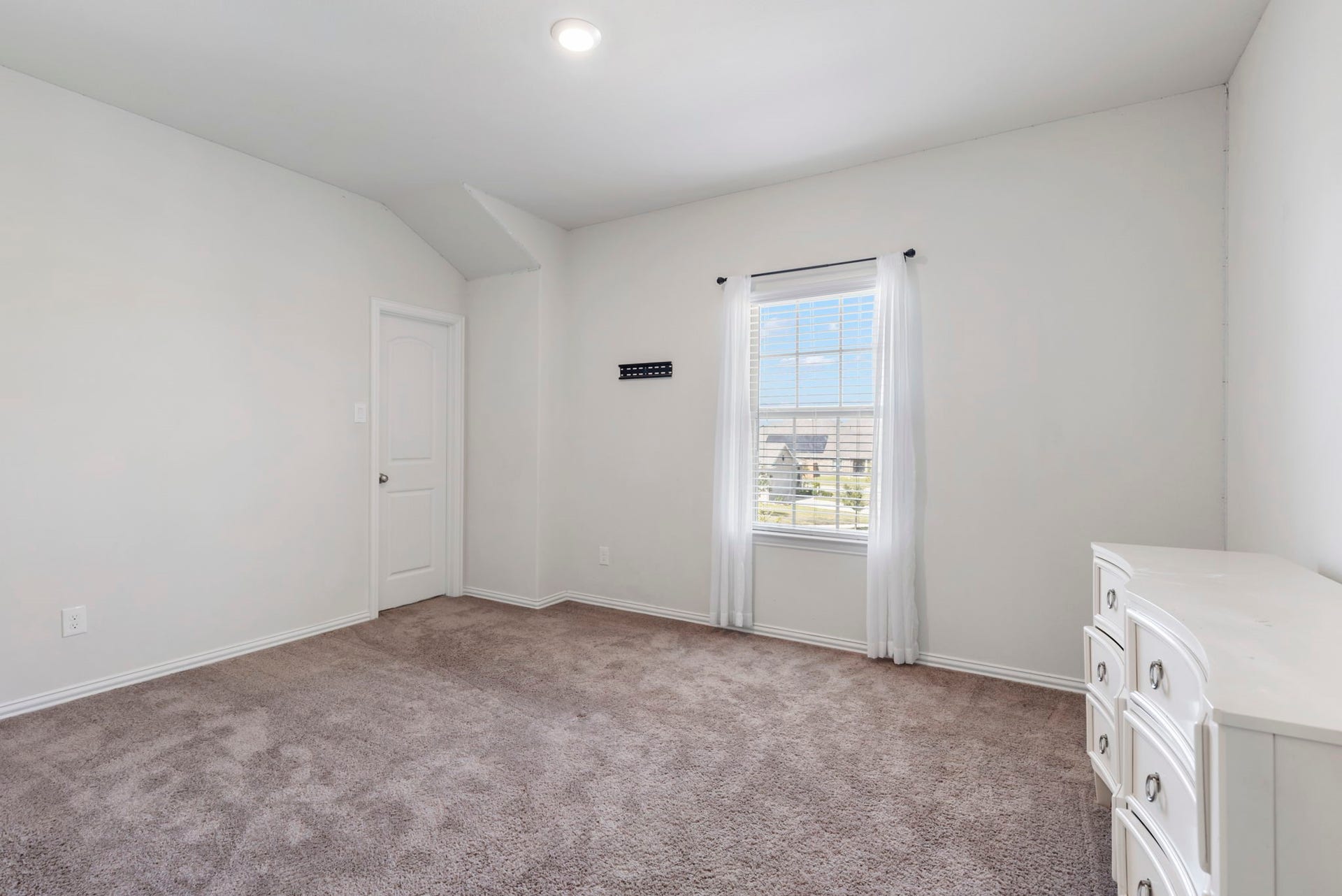 28068 Dove Chase Drive, Spring, TX 77386