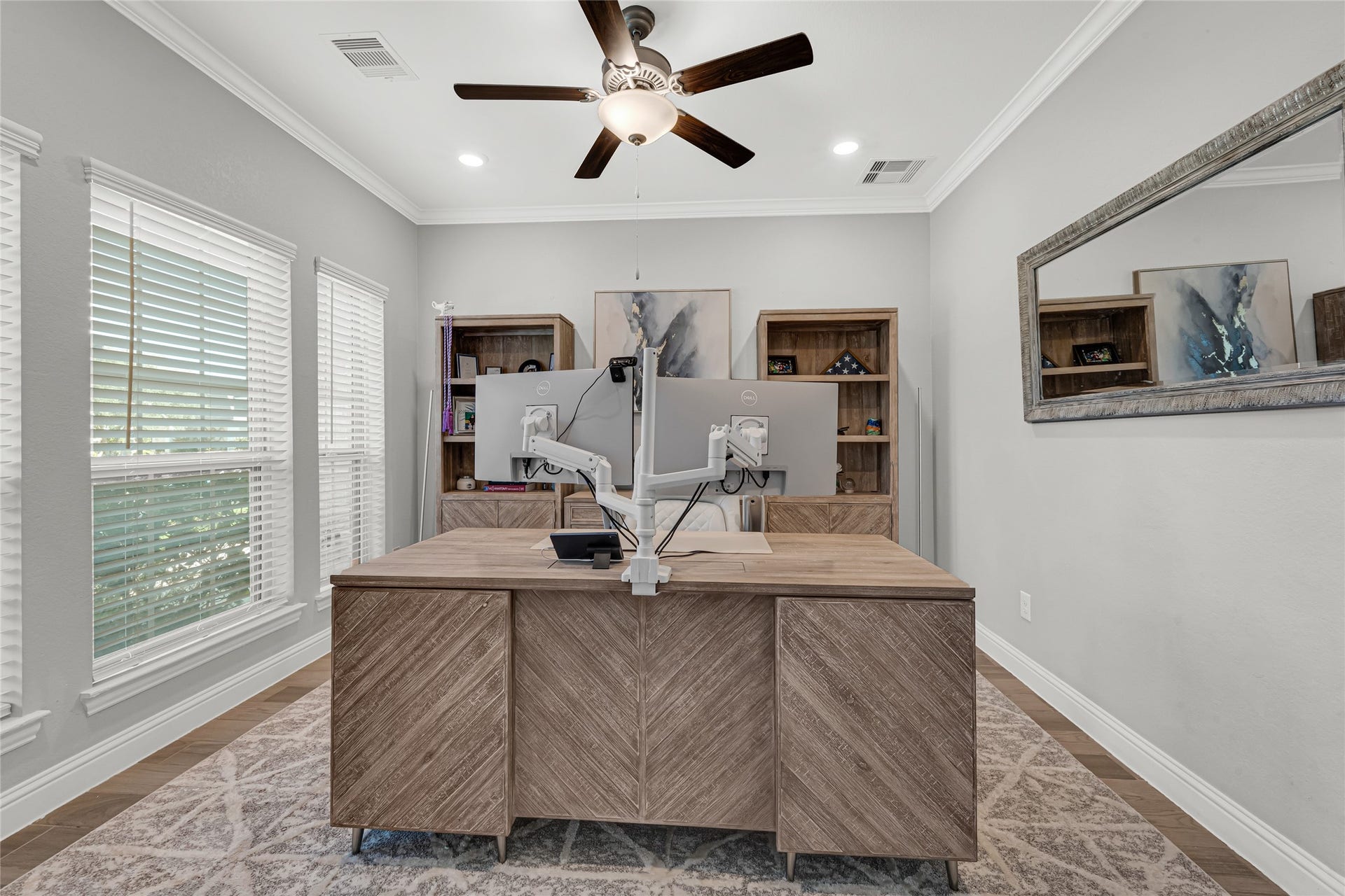 6023 Verde Place Lane, Katy, TX 77493 An amazind study and office space with lots of natural light and by the home entrance for the privacy of the family when someone is visiting for business matters.