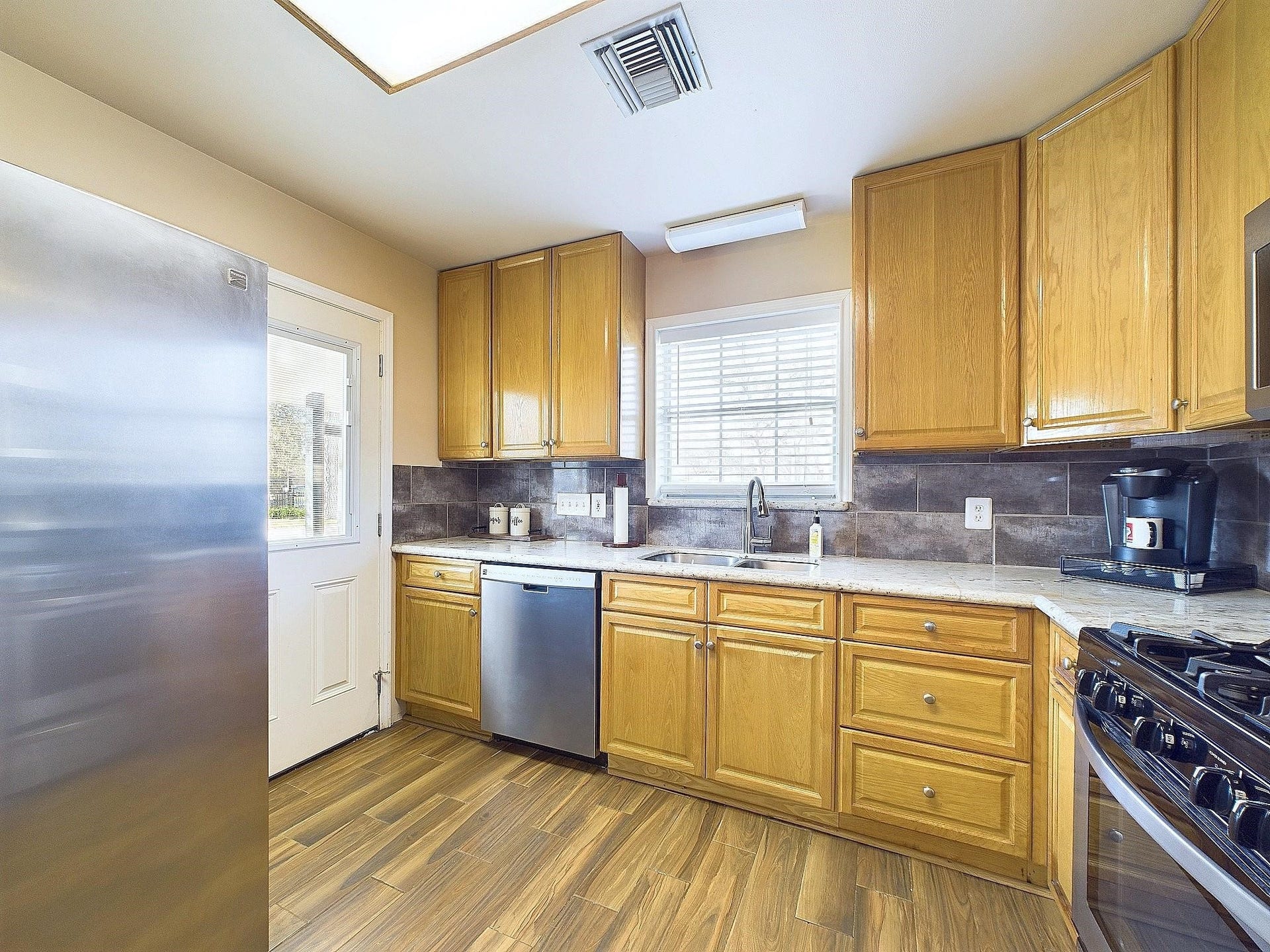 2814 Balmorhea Avenue, Houston, TX 77039 2814 Balmorhea Avenue, Houston, TX 77039