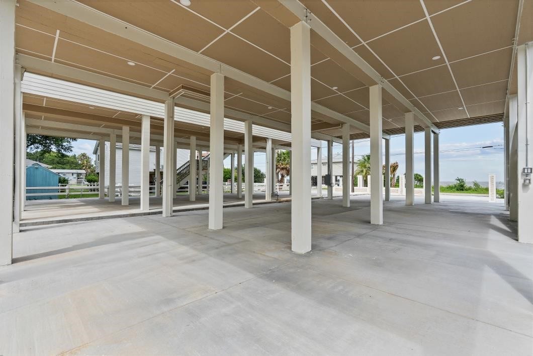 512 2nd, San Leon, TX 77539 512 2nd, San Leon, TX 77539
