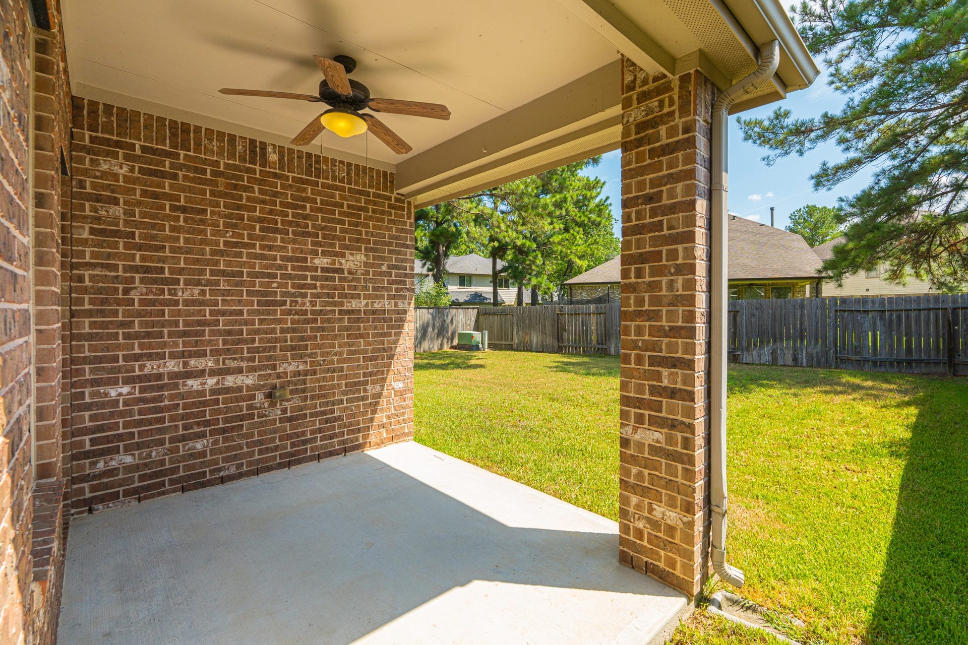 71 Sawbridge Circle, The Woodlands, TX 77389 71 Sawbridge Circle, The Woodlands, TX 77389