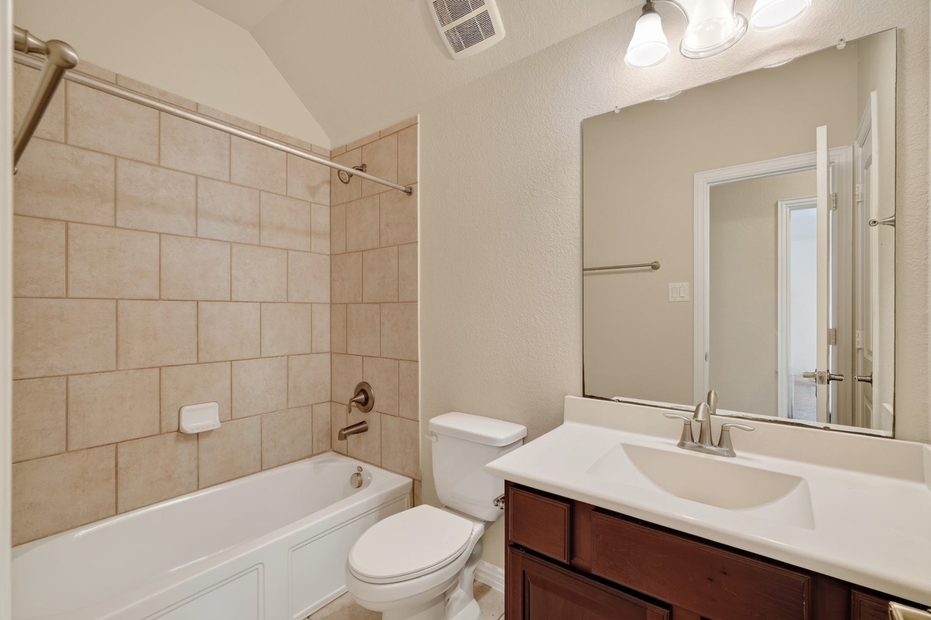 71 Sawbridge Circle, The Woodlands, TX 77389 71 Sawbridge Circle, The Woodlands, TX 77389