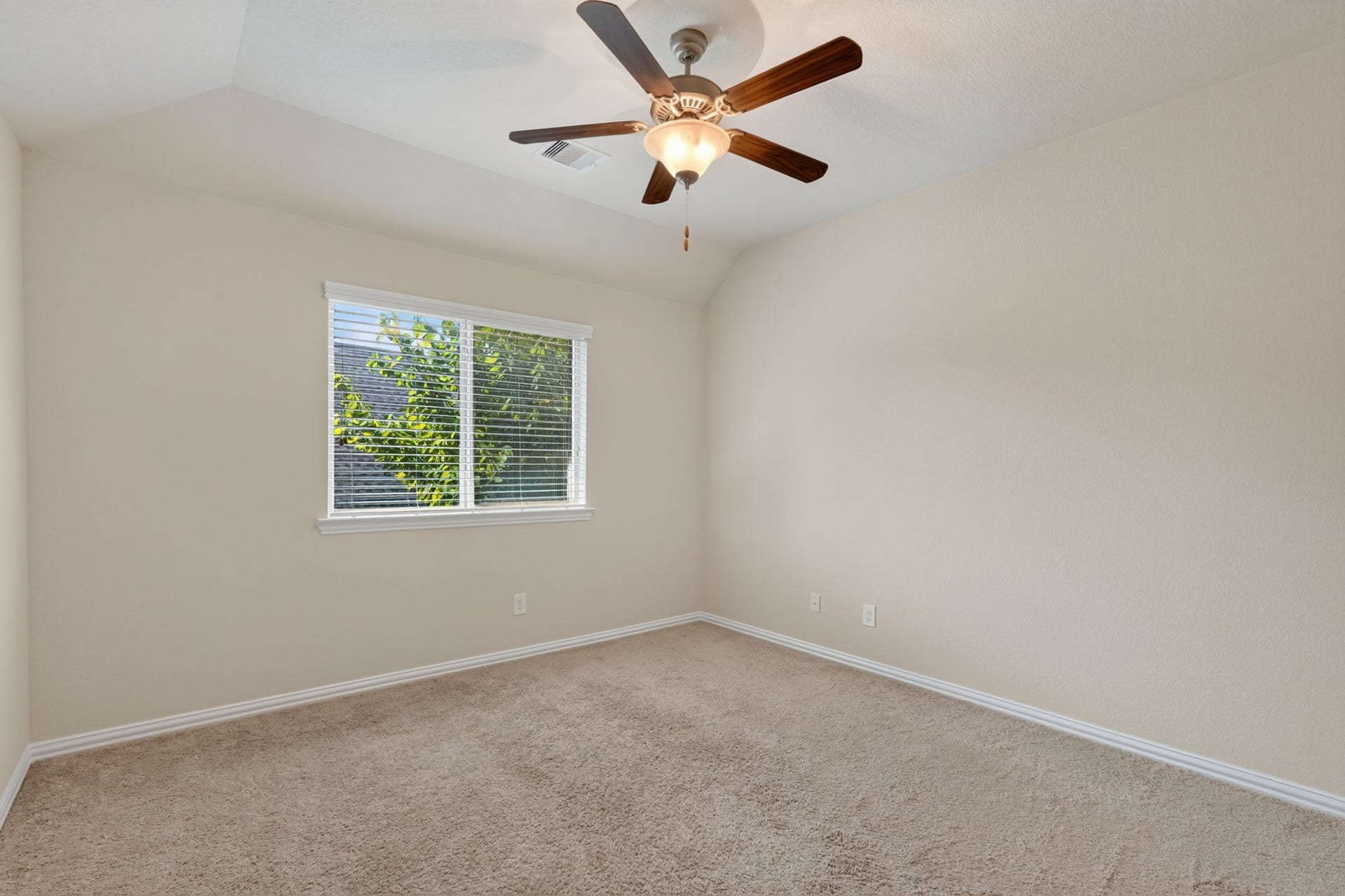 71 Sawbridge Circle, The Woodlands, TX 77389 71 Sawbridge Circle, The Woodlands, TX 77389