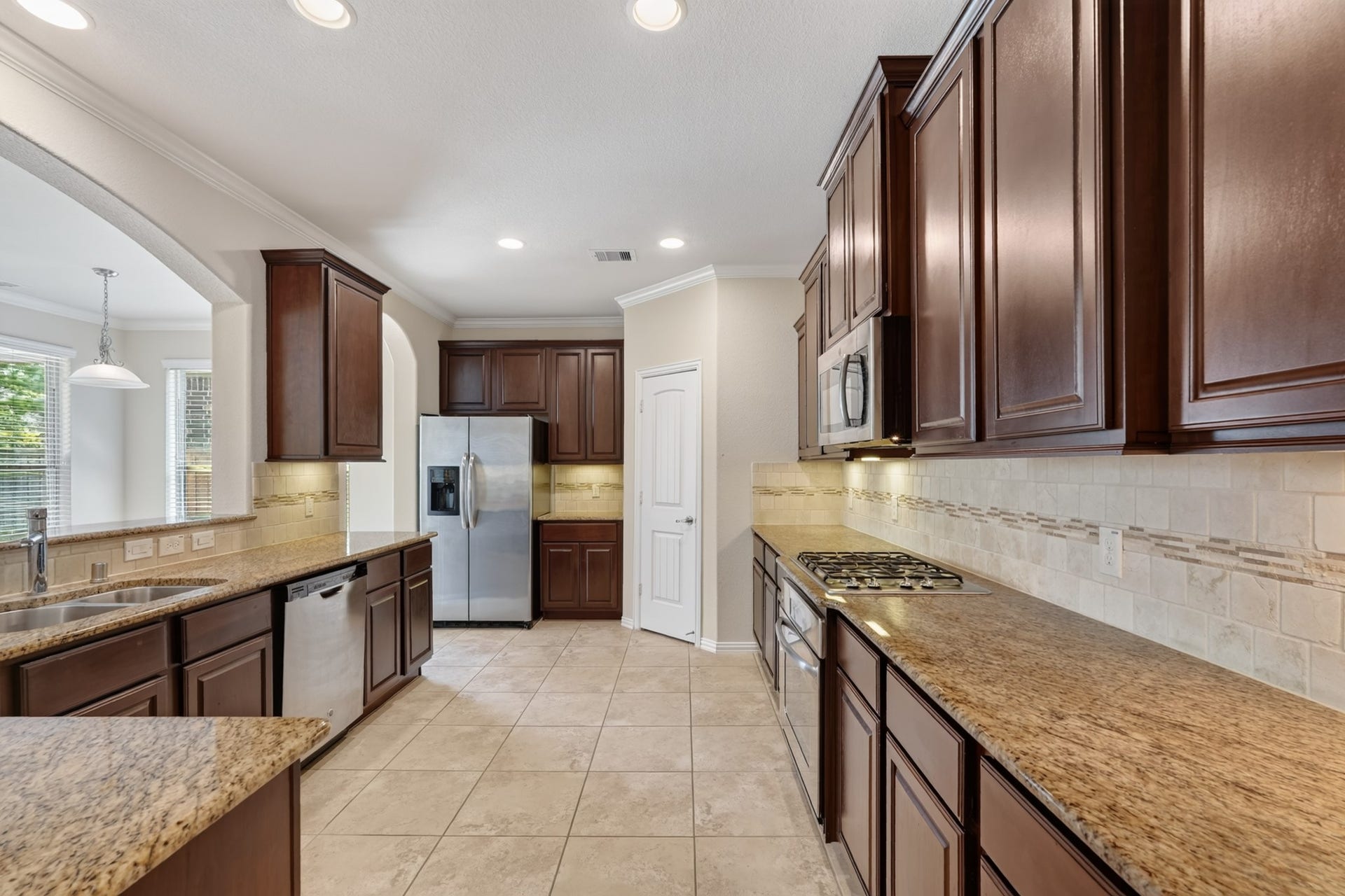 71 Sawbridge Circle, The Woodlands, TX 77389 71 Sawbridge Circle, The Woodlands, TX 77389