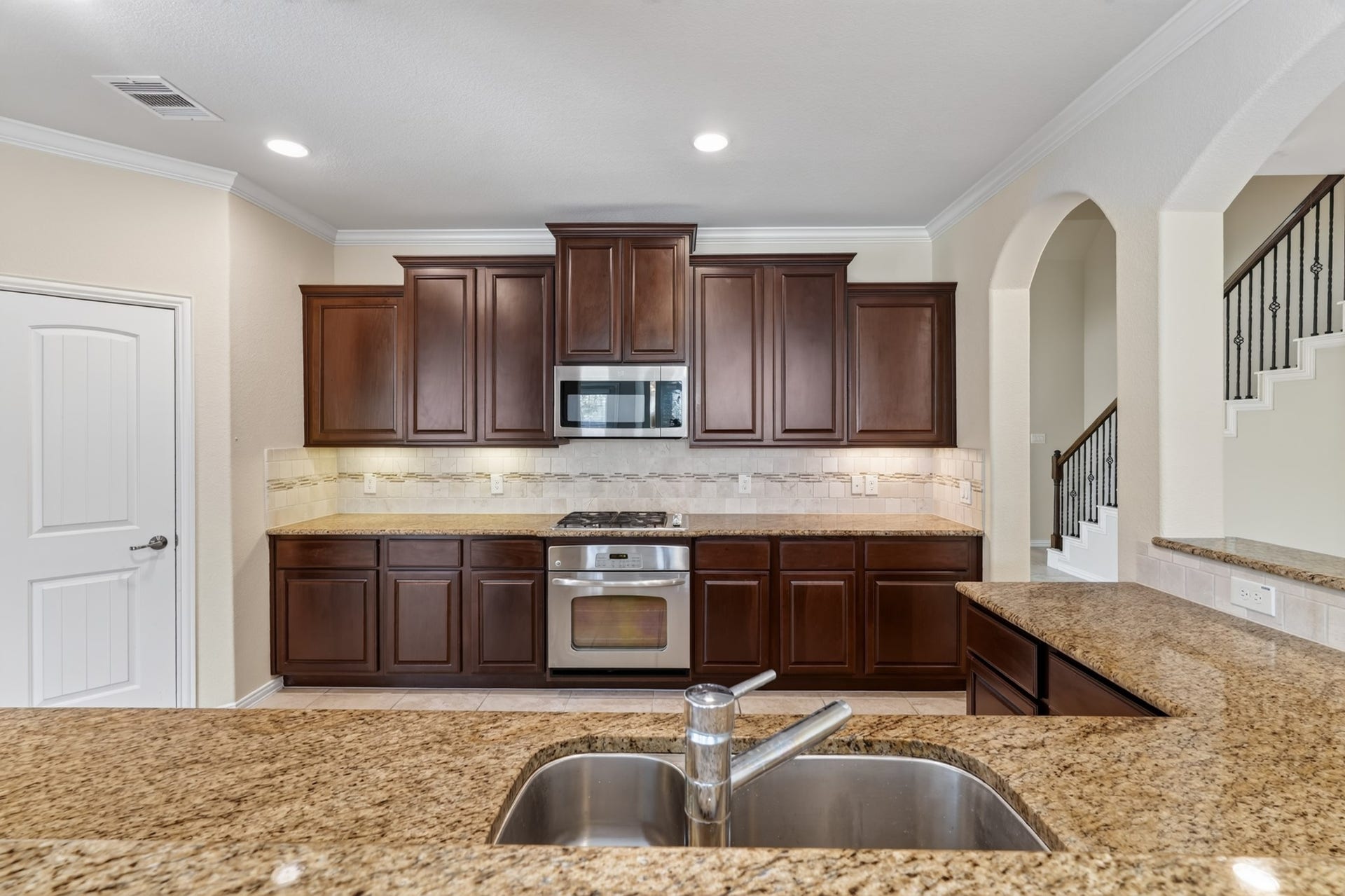 71 Sawbridge Circle, The Woodlands, TX 77389 71 Sawbridge Circle, The Woodlands, TX 77389