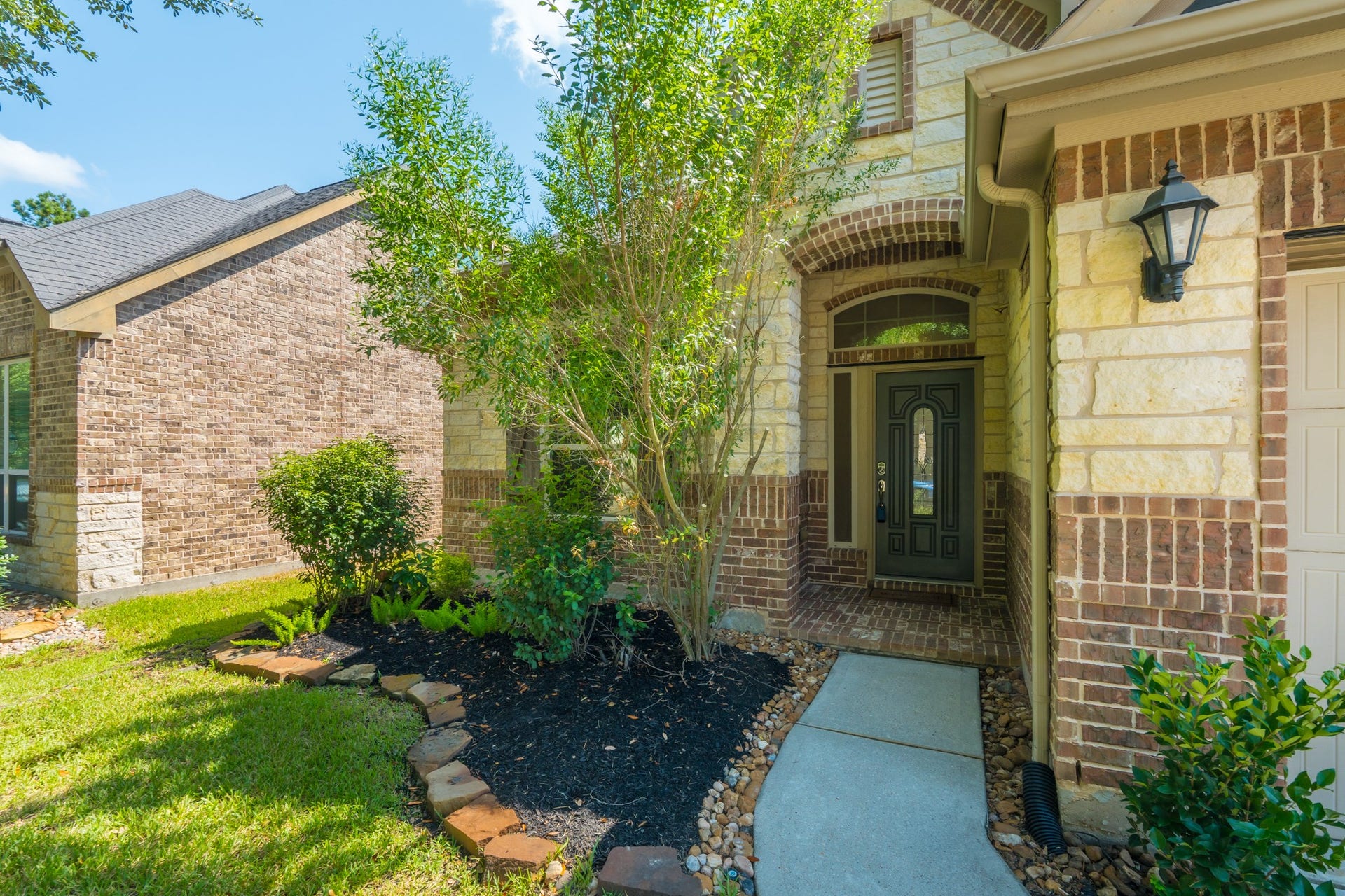 71 Sawbridge Circle, The Woodlands, TX 77389 71 Sawbridge Circle, The Woodlands, TX 77389