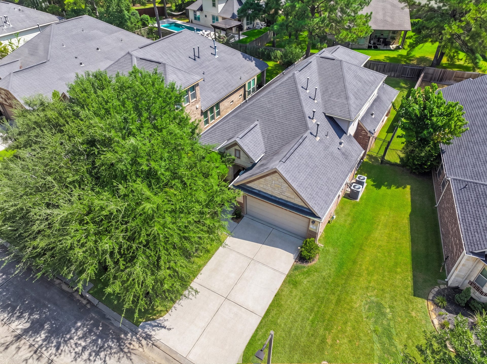 71 Sawbridge Circle, The Woodlands, TX 77389 71 Sawbridge Circle, The Woodlands, TX 77389