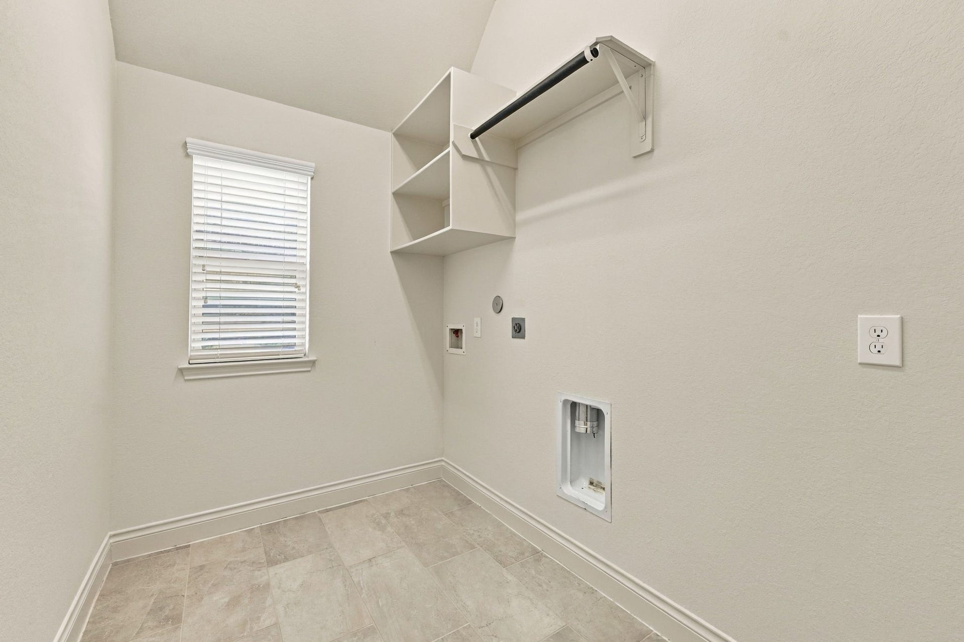 3107 Primrose Canyon Lane, Pearland, TX 77584 3107 Primrose Canyon Lane, Pearland, TX 77584