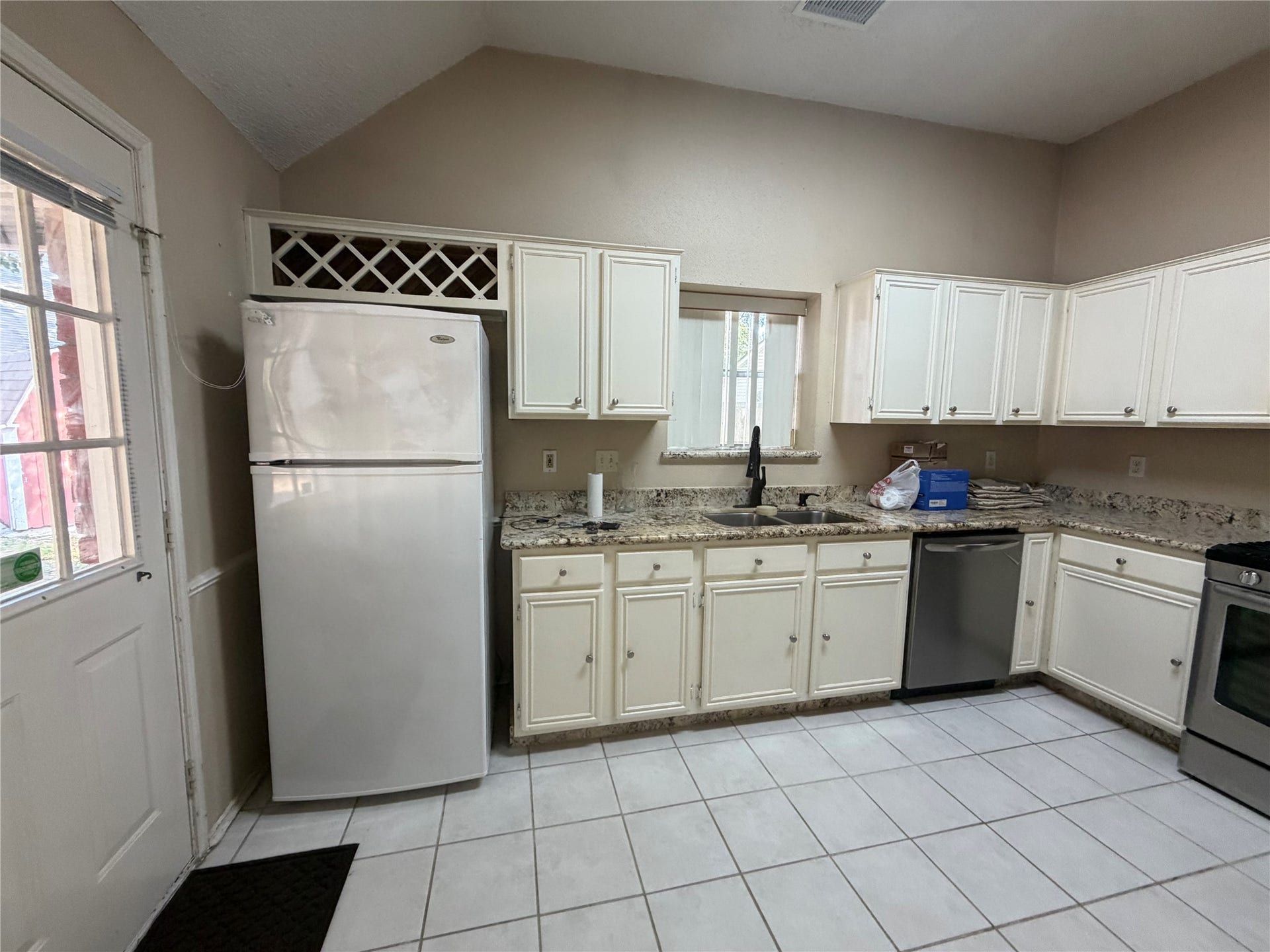 14514 Meeting Lane, Houston, TX 77084 14514 Meeting Lane, Houston, TX 77084