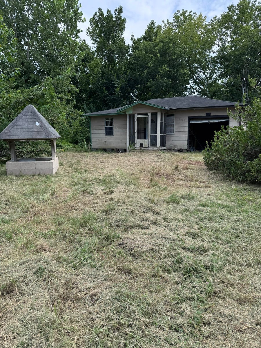 Property photo for 13015 Woody Road, Brookside, TX