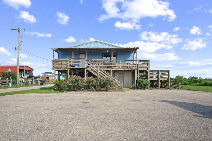 Property photo for 990 S Alma Road, Crystal Beach, TX