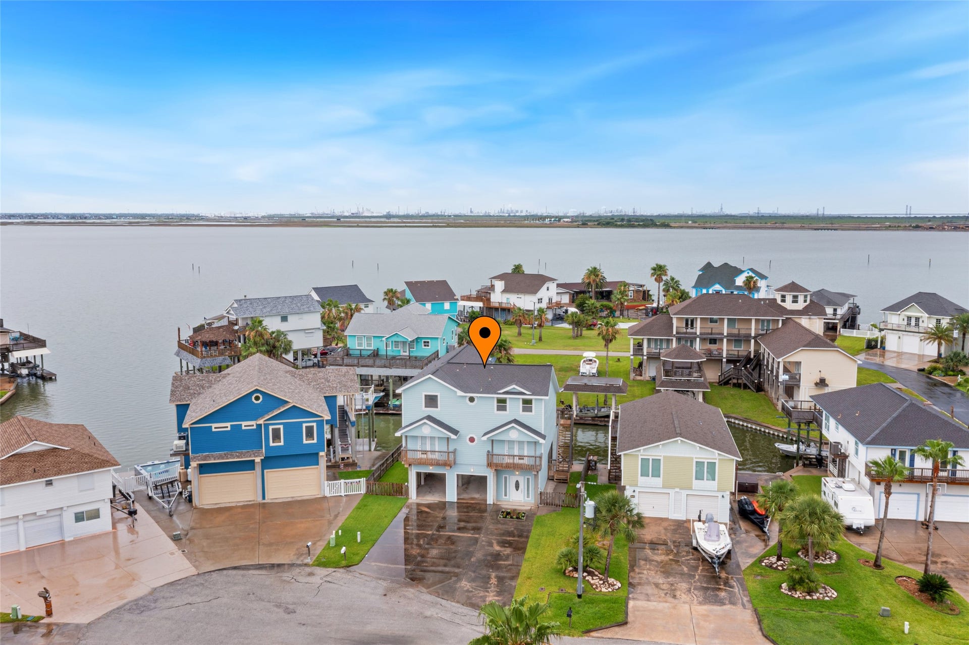 1110 Papeete Street, Tiki Island, TX 77554 1110 Papeete Street, Tiki Island, TX 77554