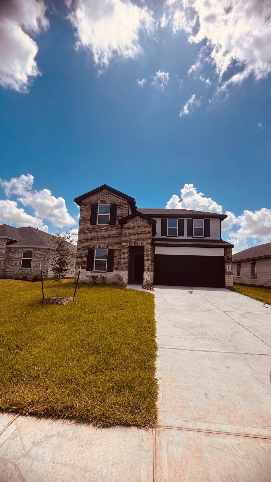 Property photo for 3019 Holland Lakes Dr, South Houston, TX