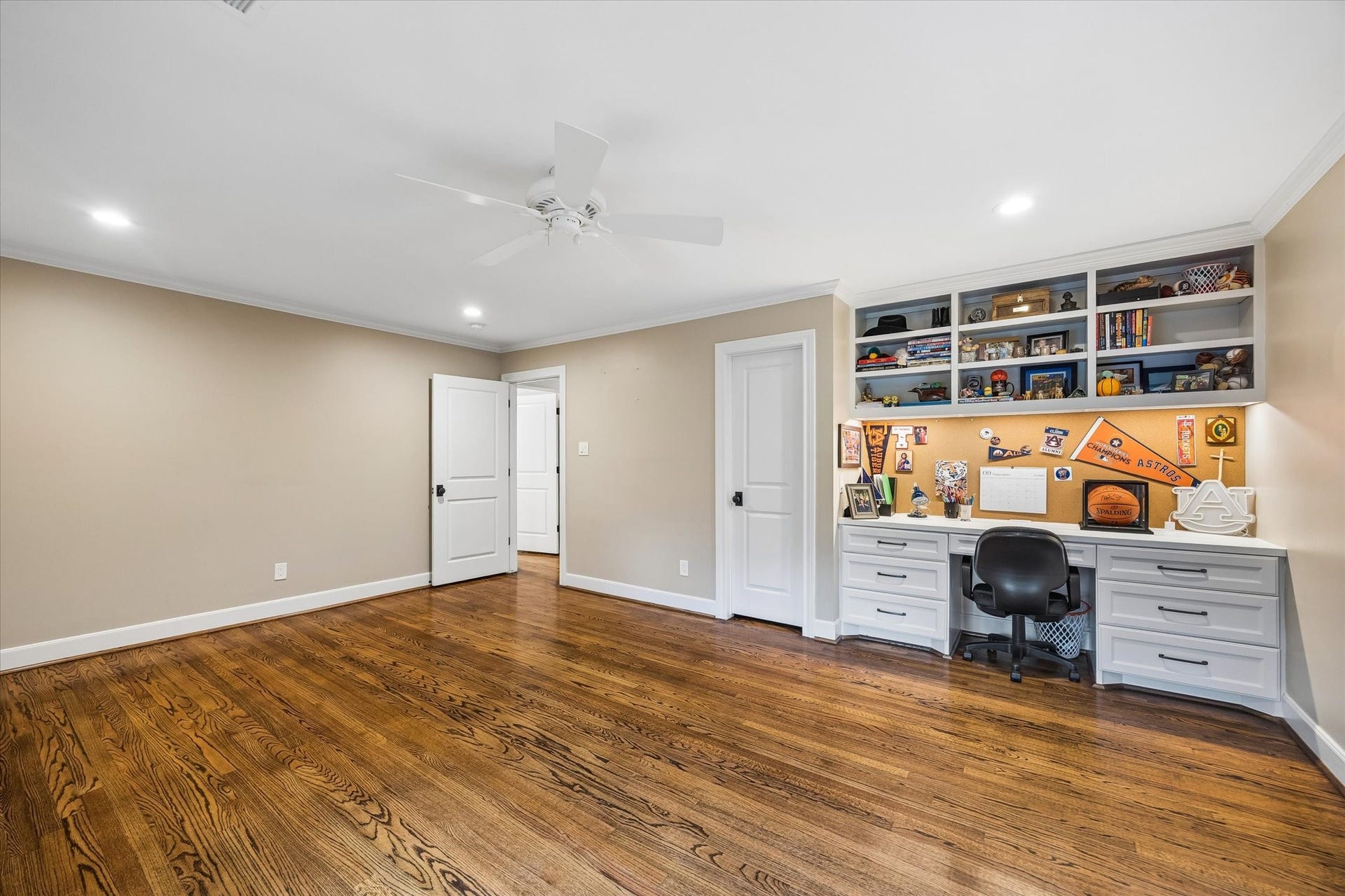 2419 Avalon Place, Houston, TX 77019 2419 Avalon Place, Houston, TX 77019