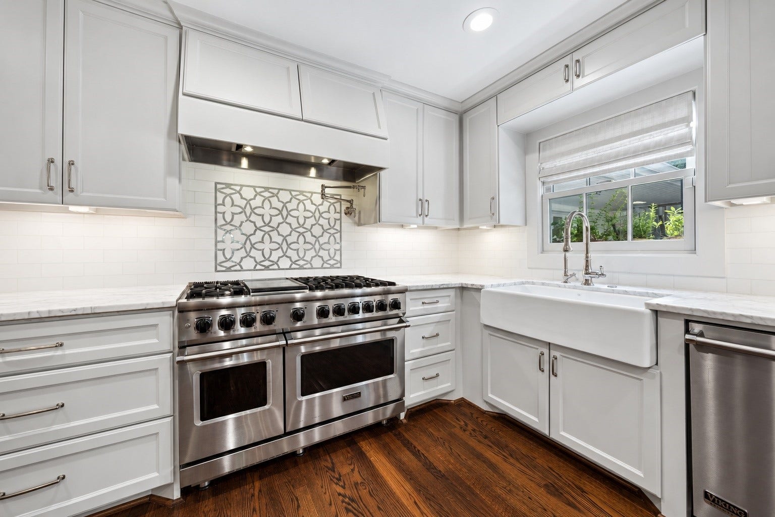 2419 Avalon Place, Houston, TX 77019 2419 Avalon Place, Houston, TX 77019