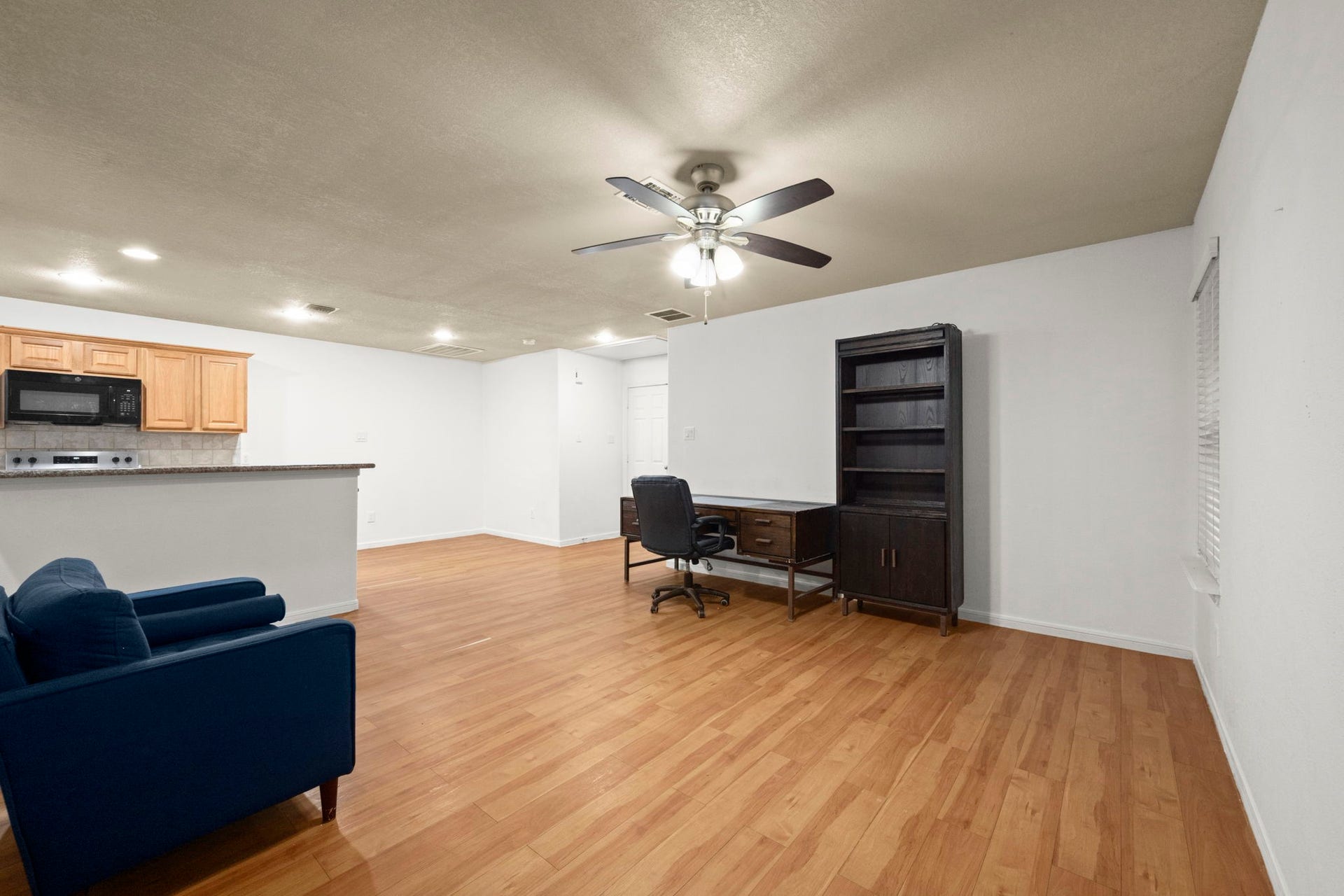 16807 Crestmont, Montgomery, TX 77316 16807 Crestmont, Montgomery, TX 77316