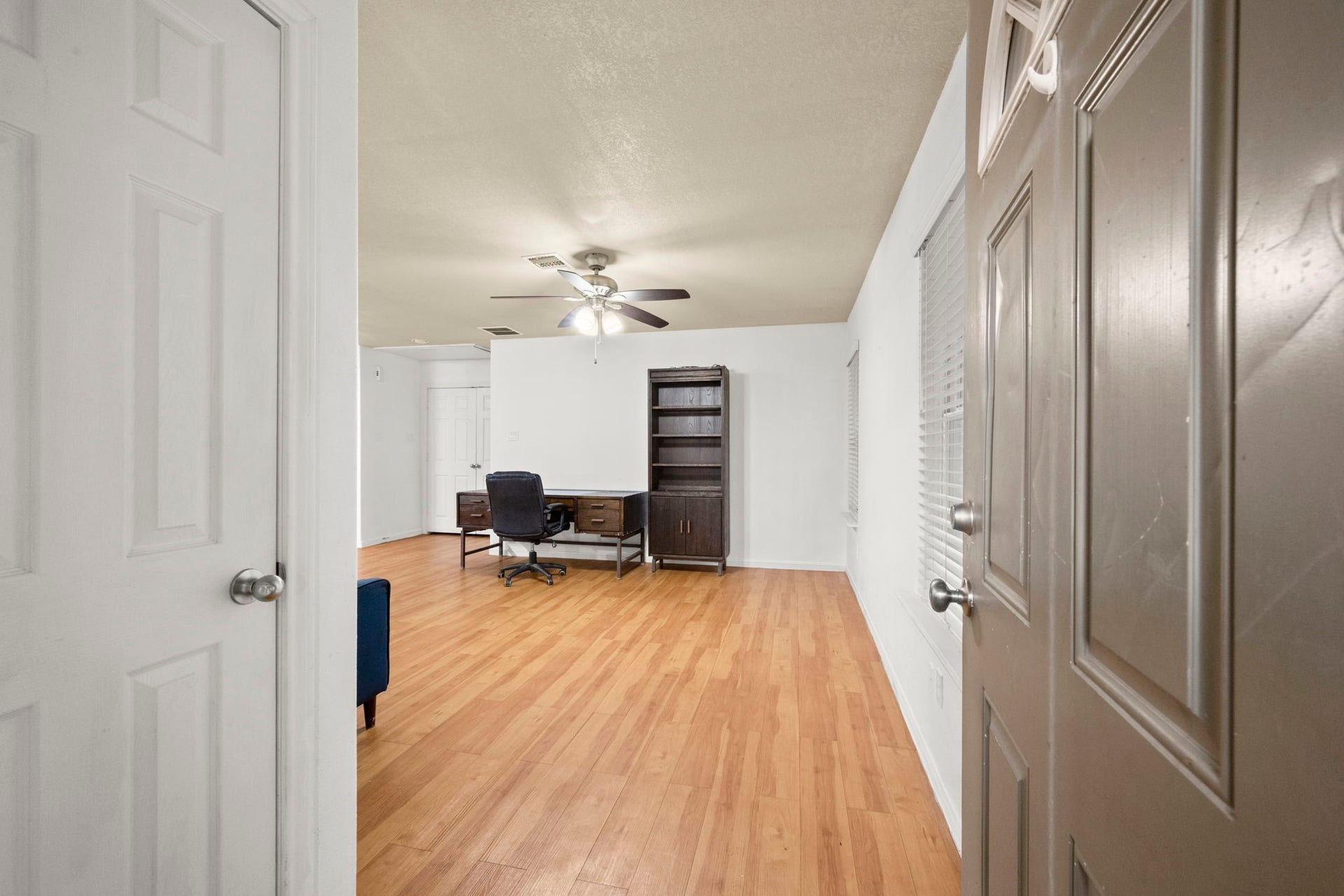 16807 Crestmont, Montgomery, TX 77316 16807 Crestmont, Montgomery, TX 77316