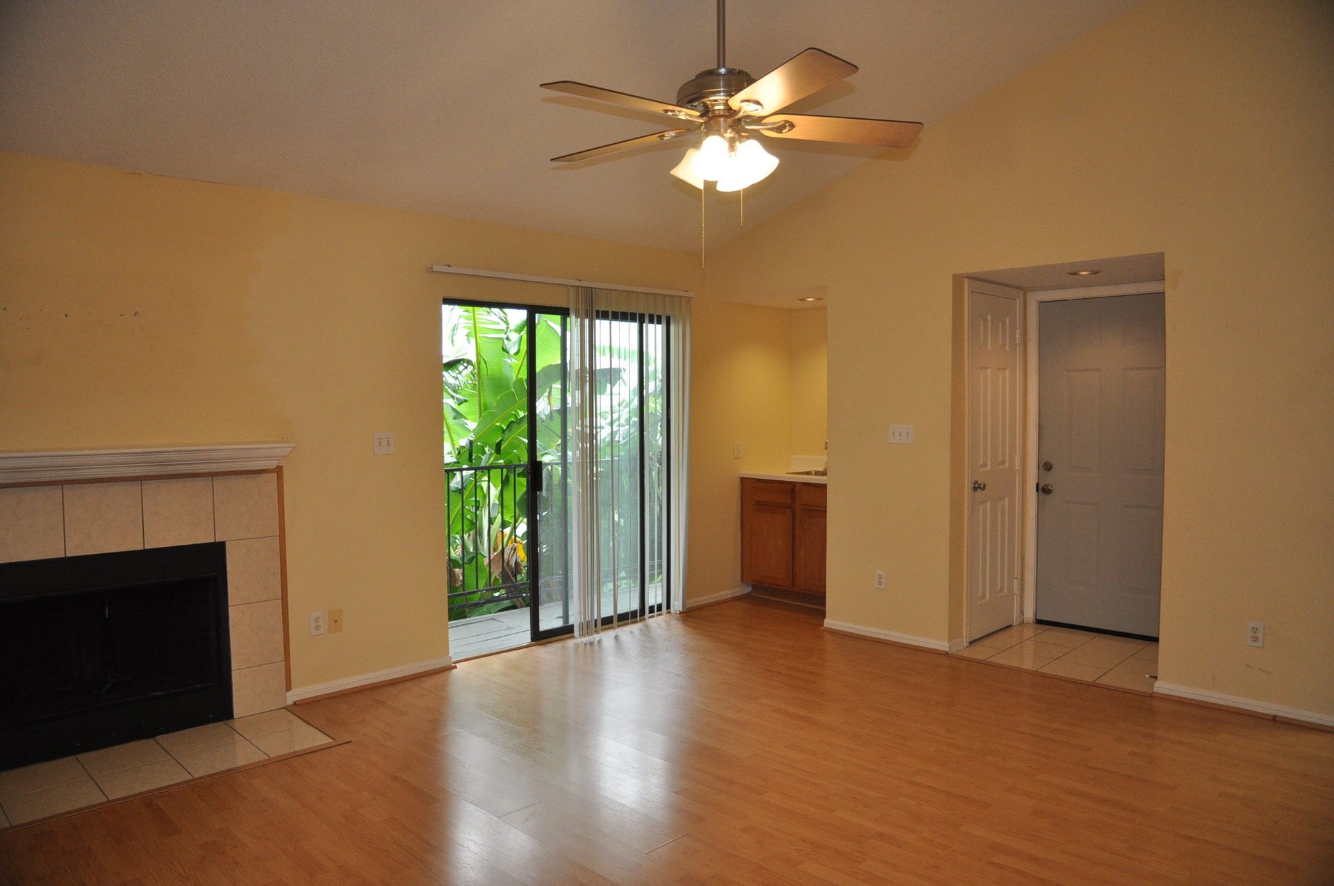 3754 Tanglewilde Street, #C16, Houston, TX 77063 3754 Tanglewilde Street, #C16, Houston, TX 77063