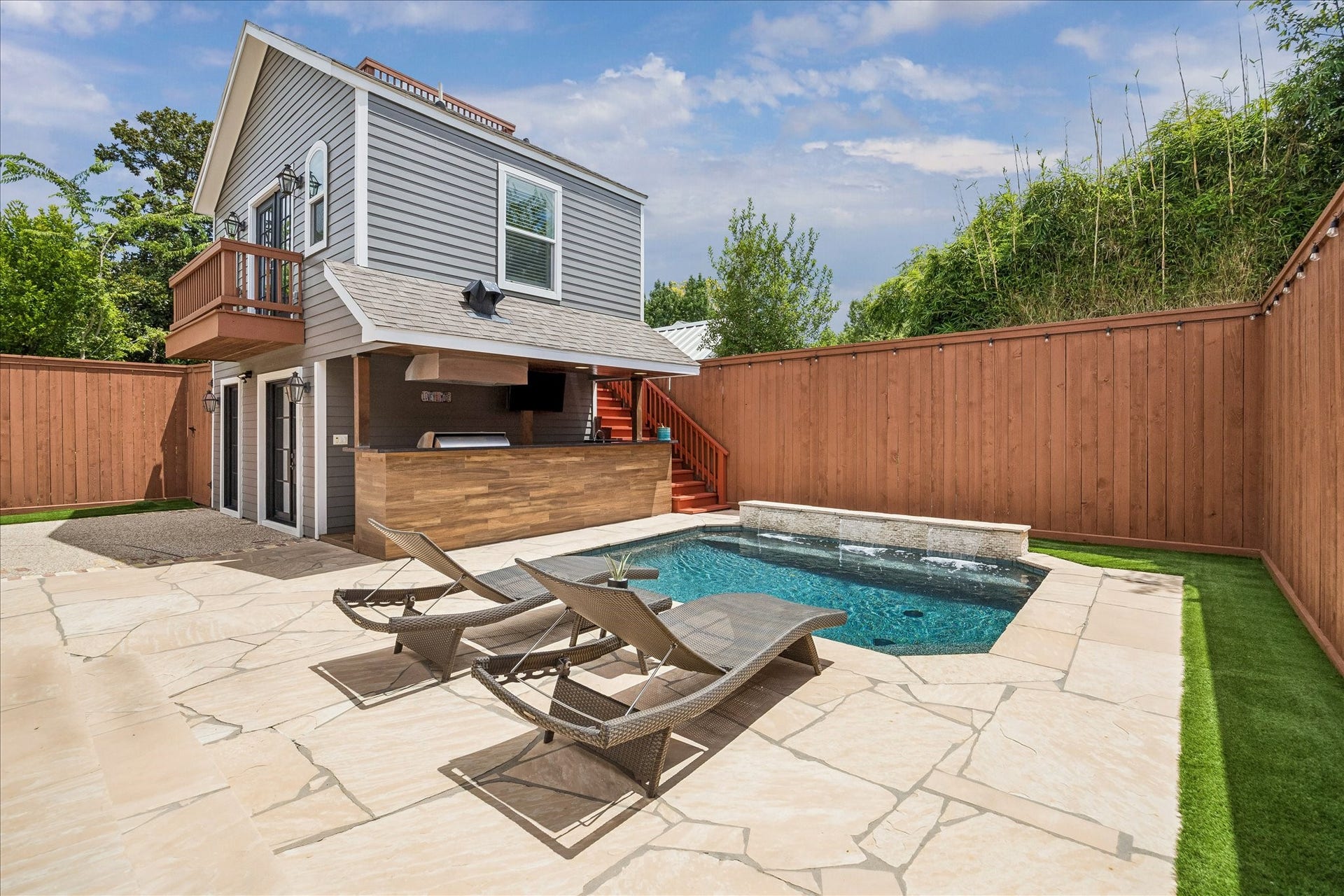 618 Bayland Avenue, Houston, TX 77009 Experience year-round relaxation in this inviting pool oasis.