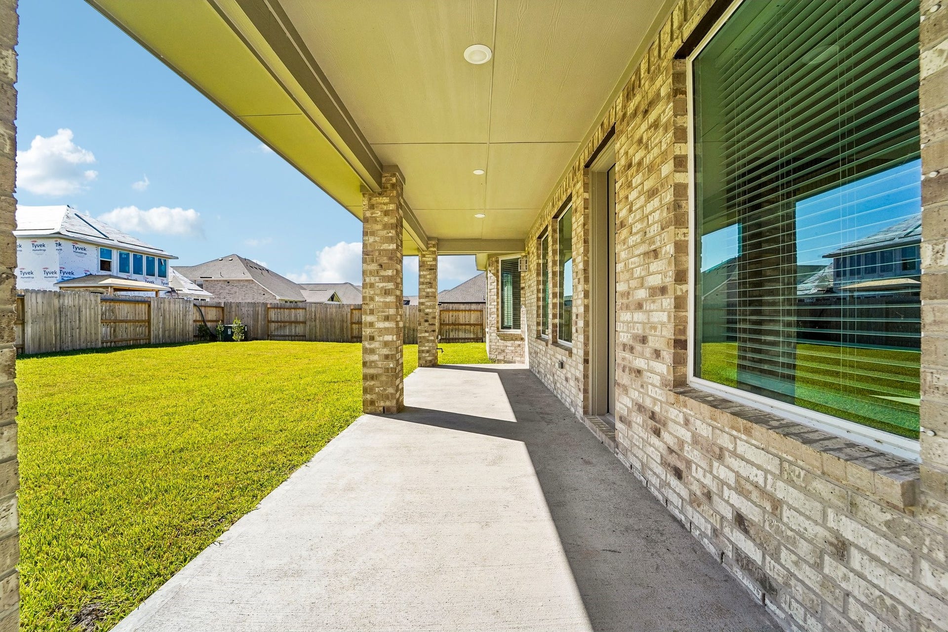 6112 Golden Plover Lane, Pearland, TX 77584