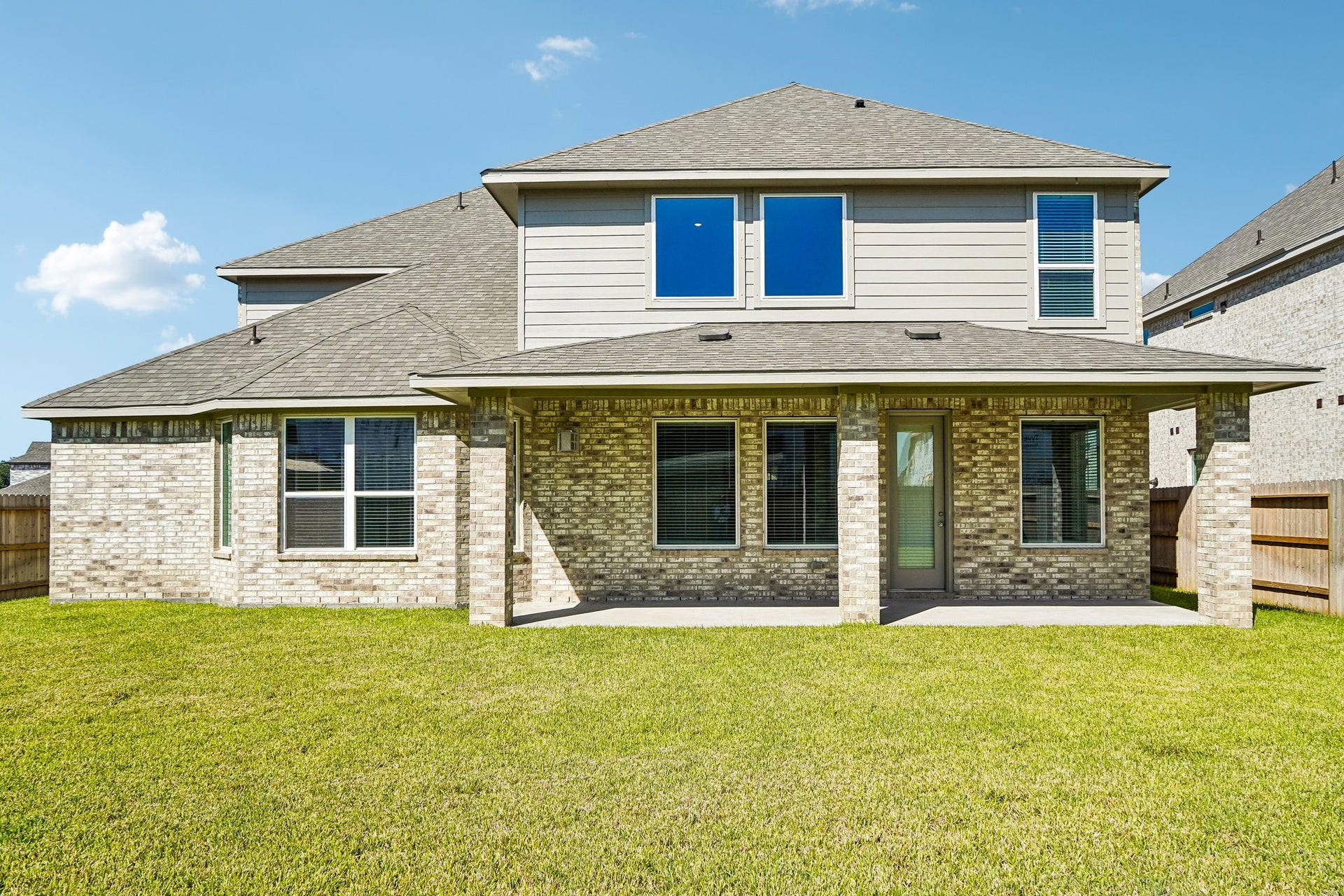 6112 Golden Plover Lane, Pearland, TX 77584