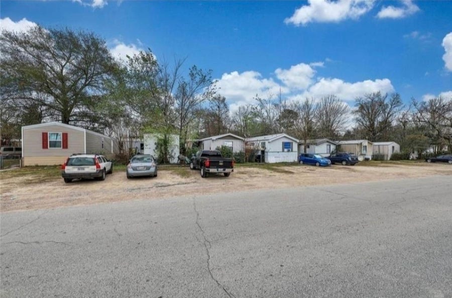 Property photo for 401 S Woodson Street, #5, Willis, TX
