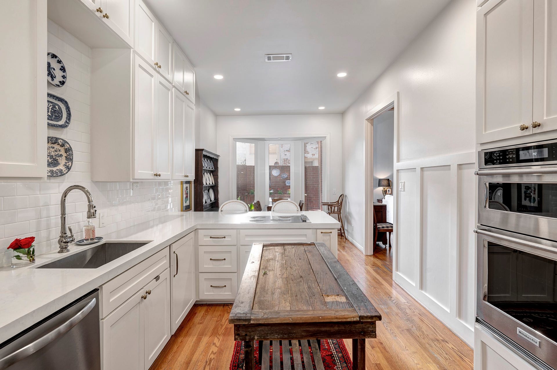 4904 Yoakum Boulevard, Houston, TX 77006 4904 Yoakum Boulevard, Houston, TX 77006