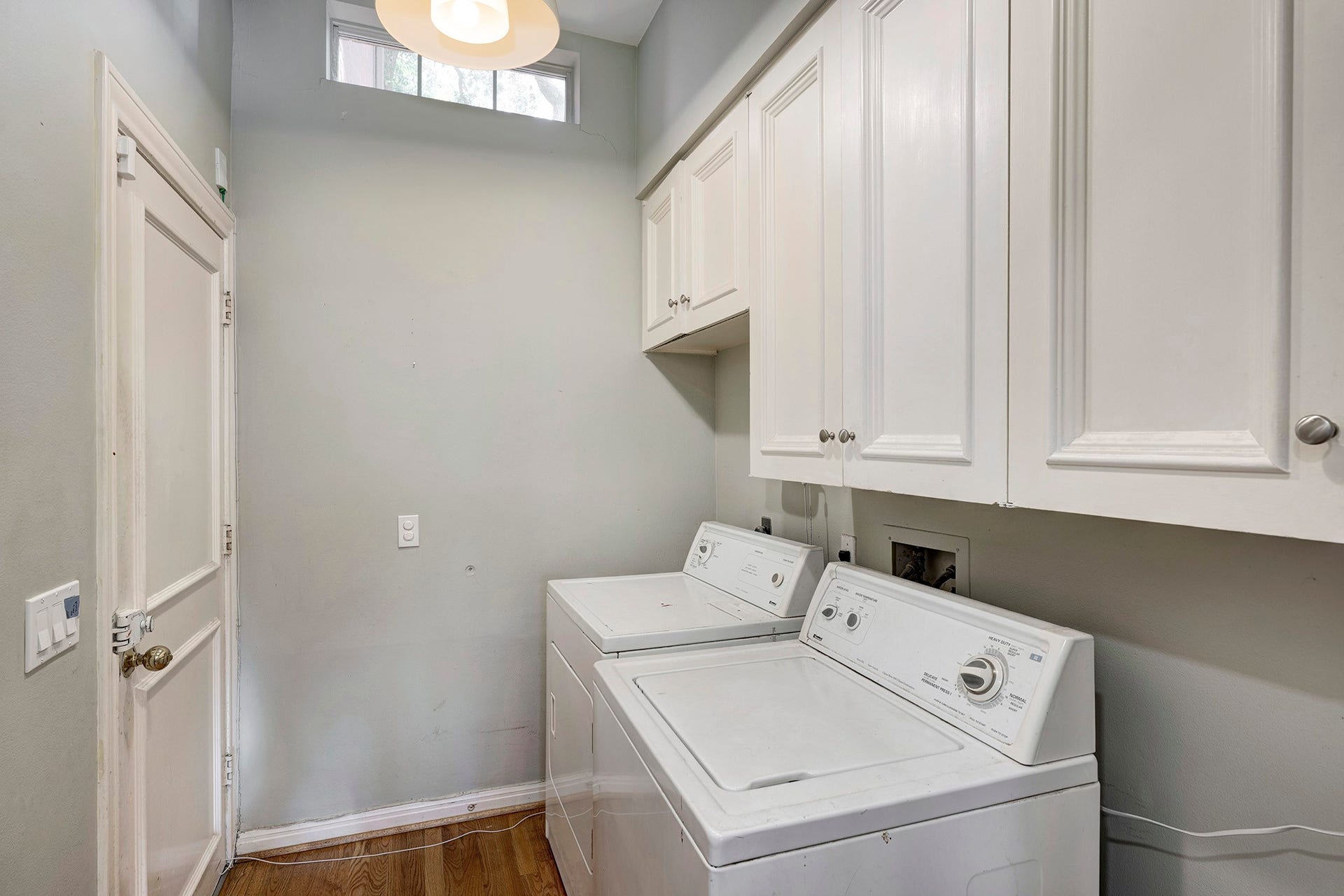 4904 Yoakum Boulevard, Houston, TX 77006 4904 Yoakum Boulevard, Houston, TX 77006