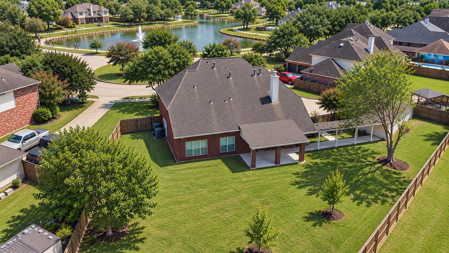 Property photo for 2913 Palmer Drive, Friendswood, TX