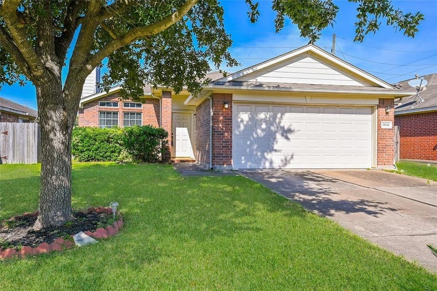 Property photo for 18446 S Wimbledon Drive, Katy, TX