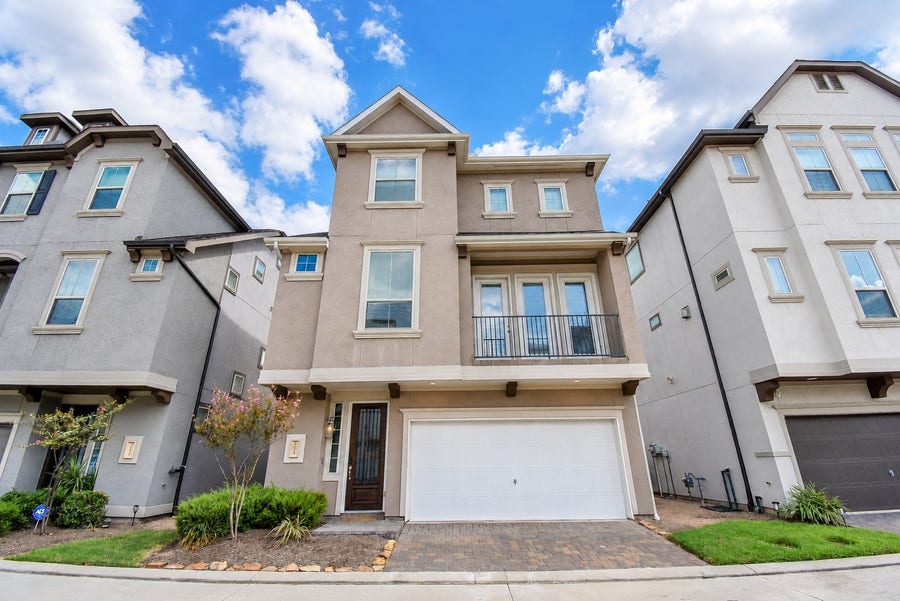 Property photo for 10606 Centre Shadows Drive, Houston, TX