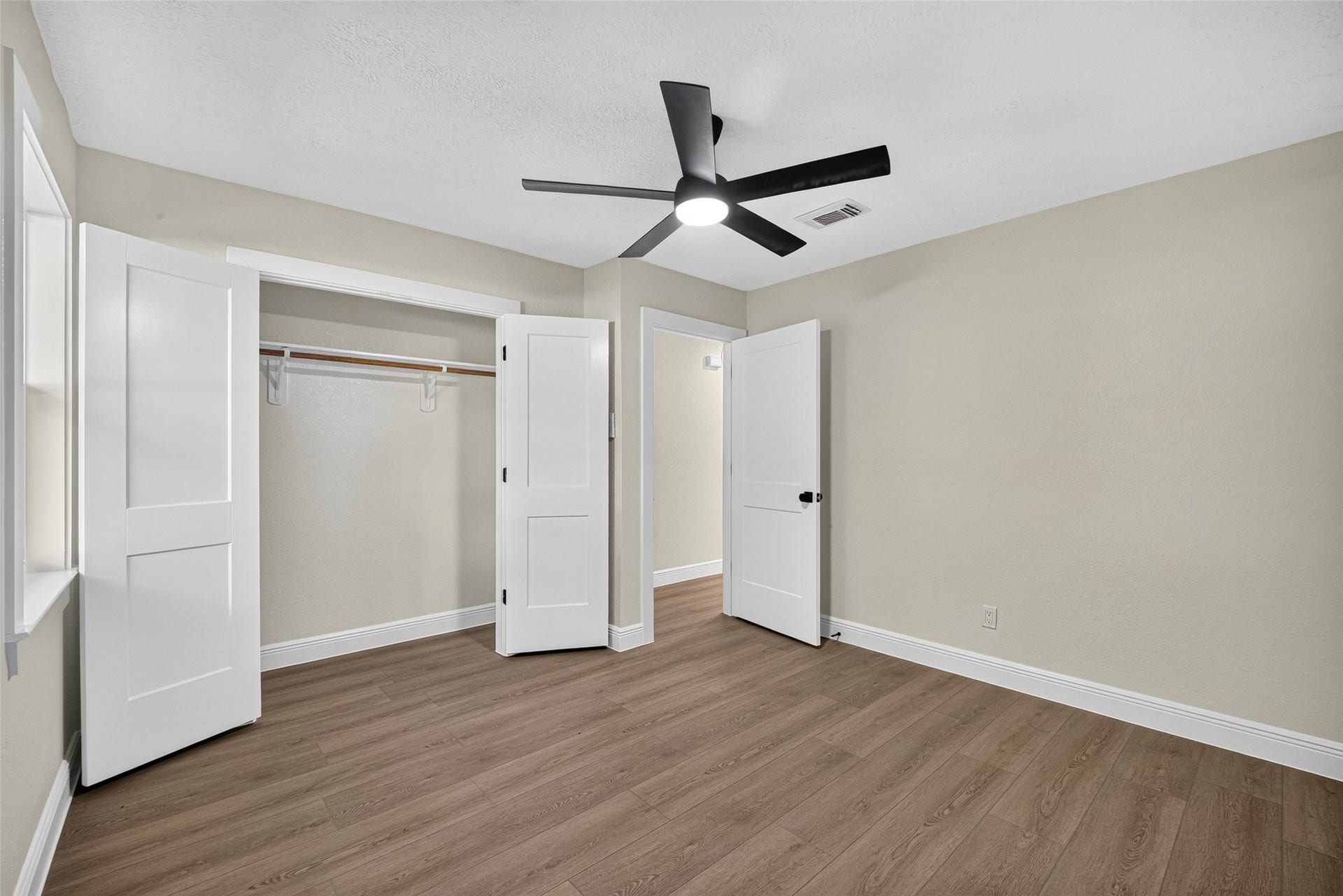 903 Chetwood Circle, League City, TX 77573 903 Chetwood Circle, League City, TX 77573