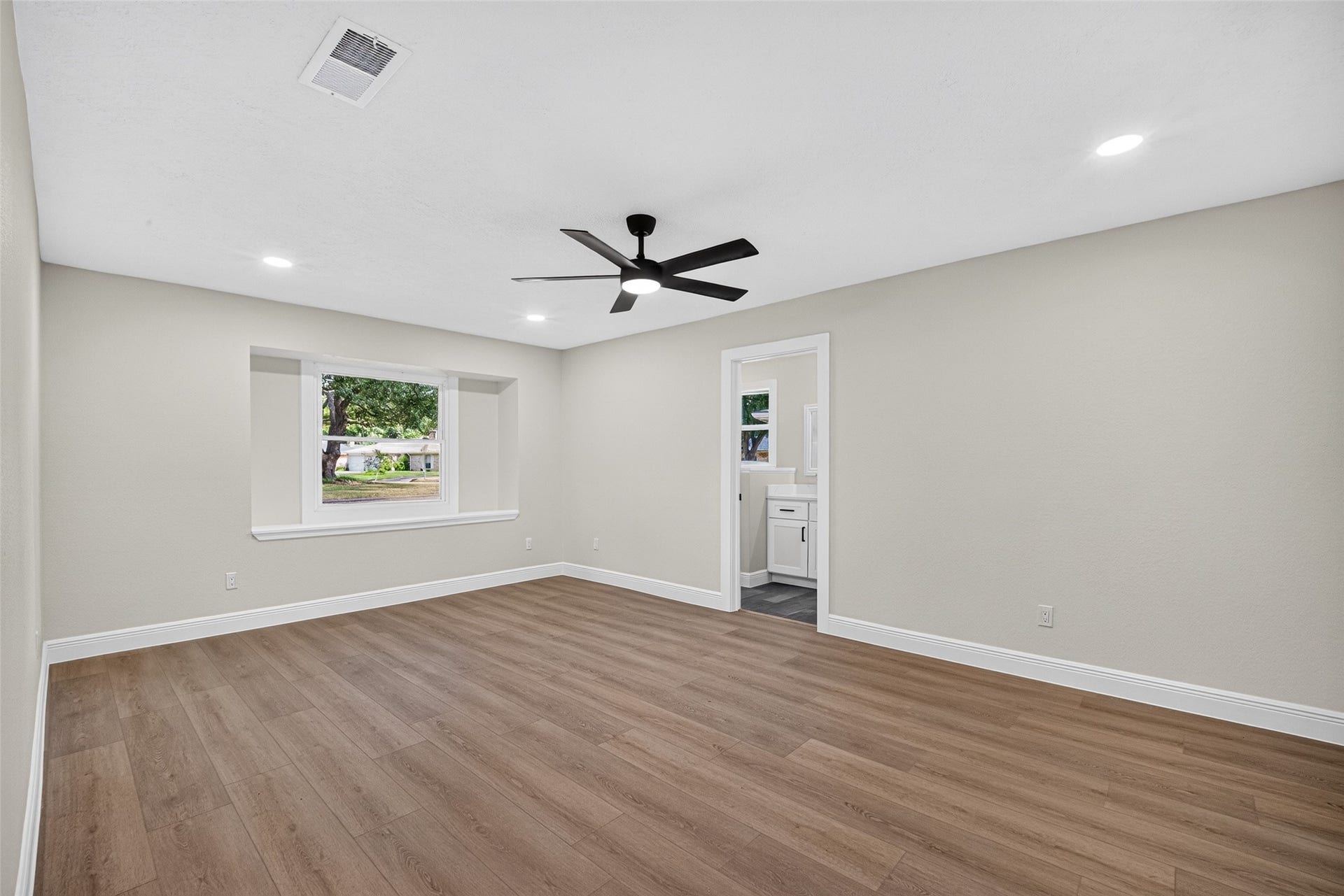 903 Chetwood Circle, League City, TX 77573 903 Chetwood Circle, League City, TX 77573